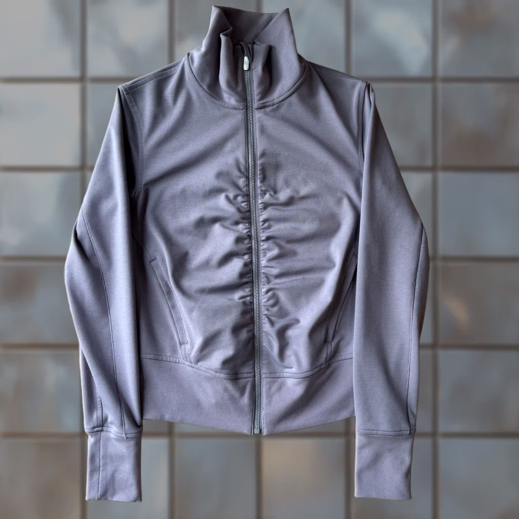 Lululemon Lululemon Jacket 4 Mauve Full Zip Workout Athleisure Yoga Running Size S / US 4 / IT 40 - 1 Thumbnail