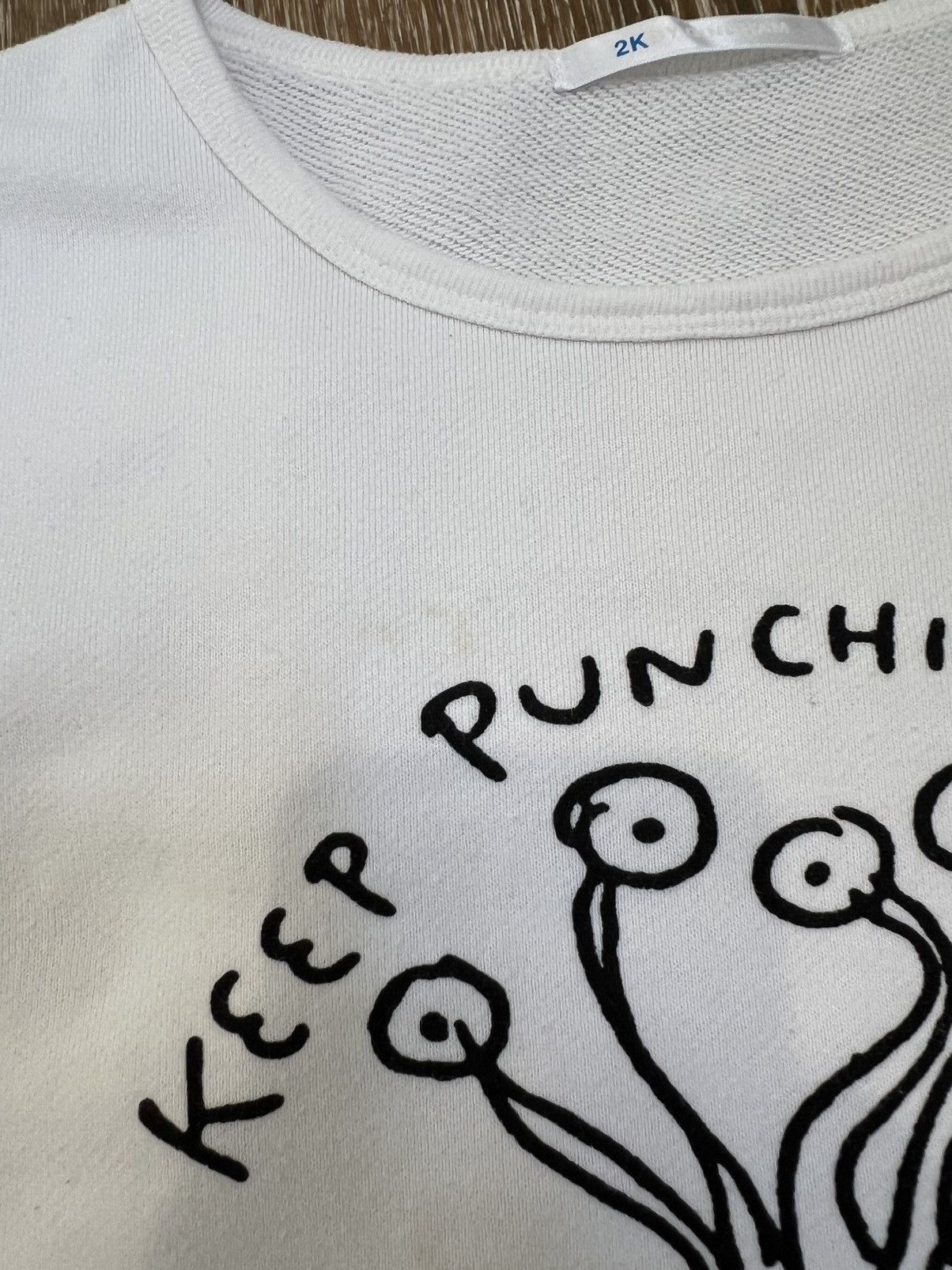 Band Tees × Japanese Brand × Vintage 2k by gingham daniel johnston keep punching joe sweater Size S / US 4 / IT 40 - 2 Thumbnail