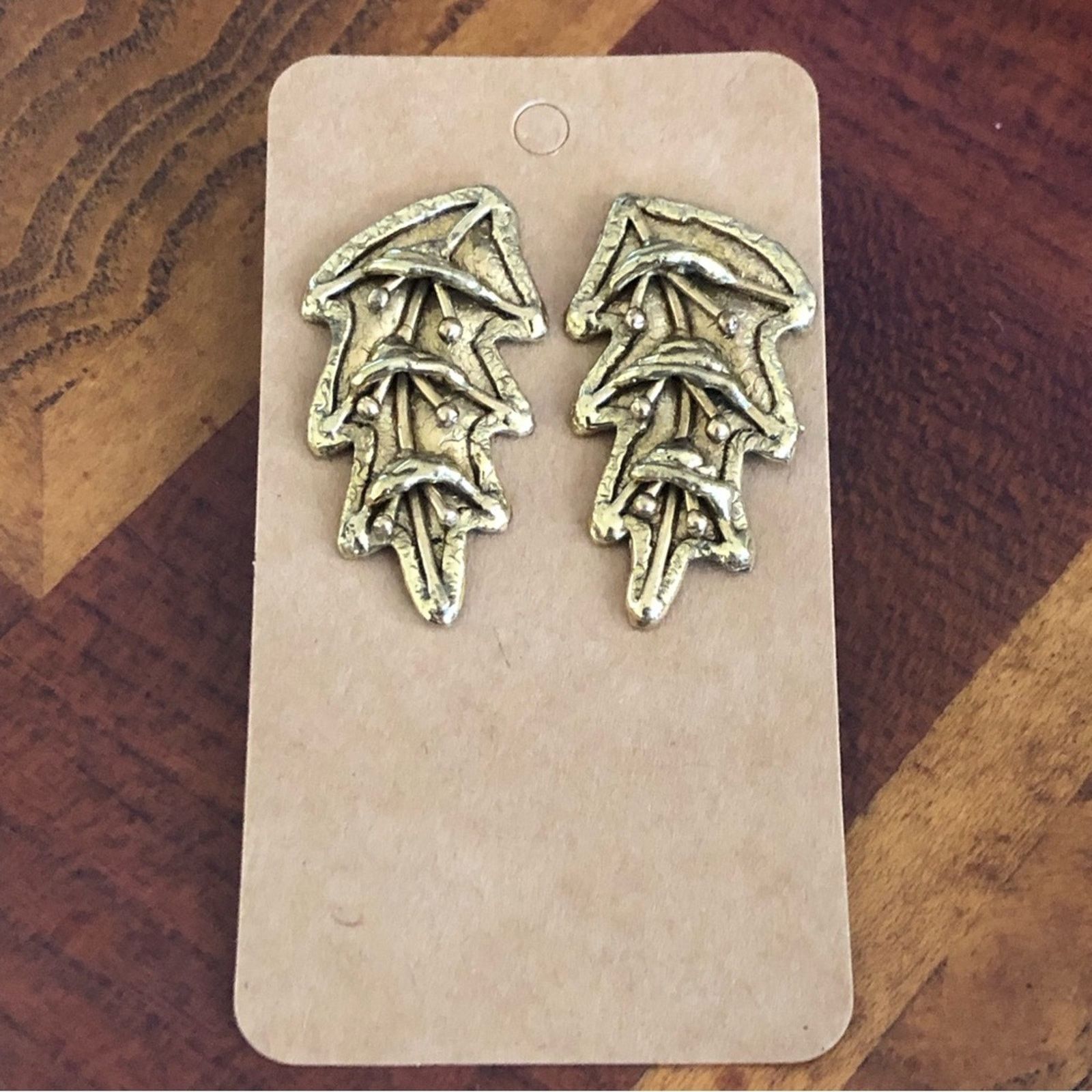 Vintage Vintage IXEL Mexican solid brass leaf design earrings Size ONE SIZE - 1 Thumbnail