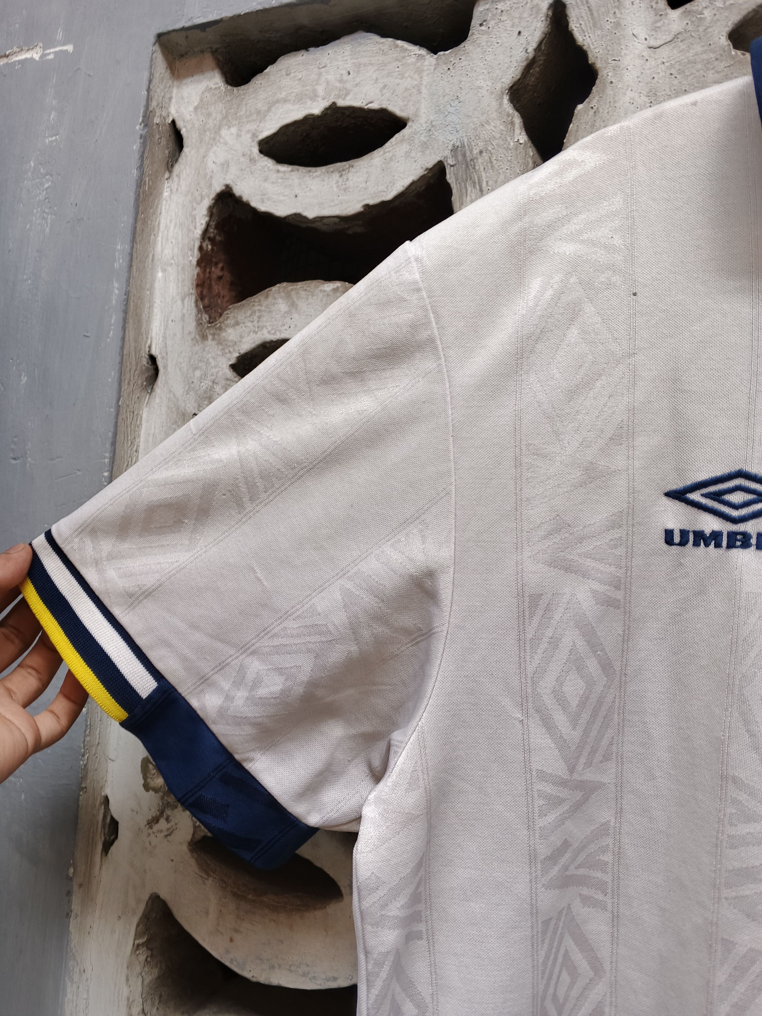 Umbro × Vintage 1997 Umbro Jersey 'We Support Athlete' Size US L / EU 52-54 / 3 - 3 Thumbnail