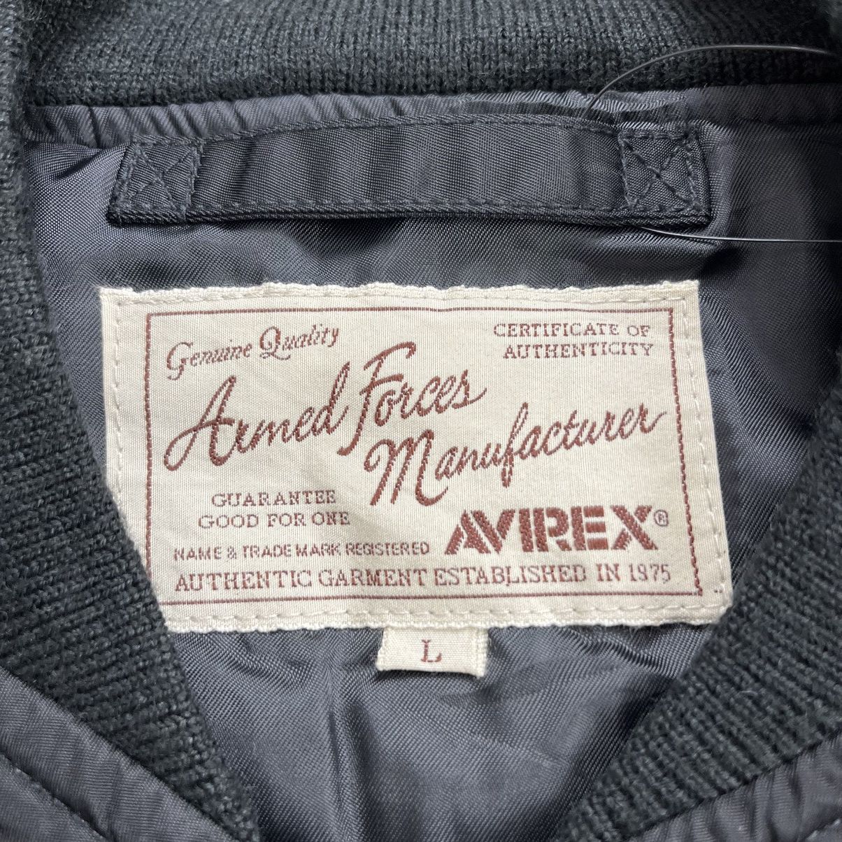 Avirex Vintage Avirex Flaying Tiger P-40 Embroidery Bomber Jacket Size US L / EU 52-54 / 3 - 7 Thumbnail