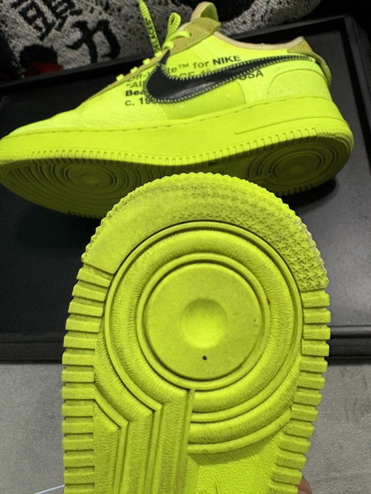 Nike × Off-White Off-White Air Force 1 Volt Size US 9 / EU 42 - 8 Thumbnail