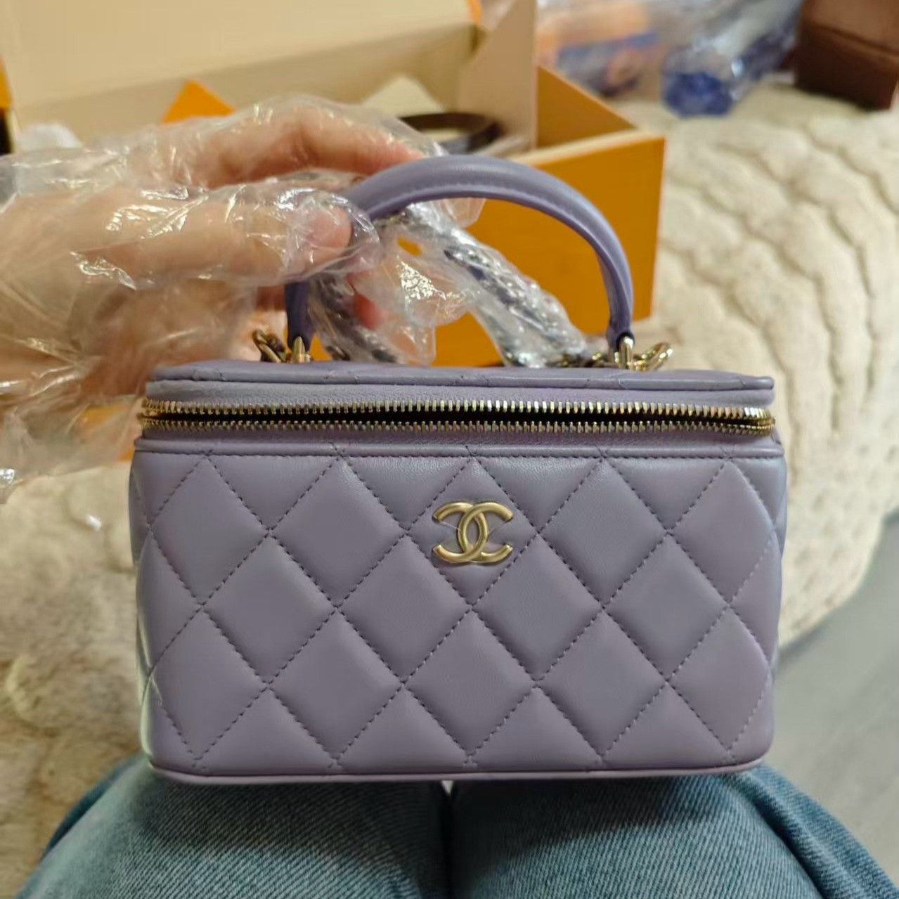 Chanel Pre-loved Bag Very good condition Size ONE SIZE - 1 Thumbnail