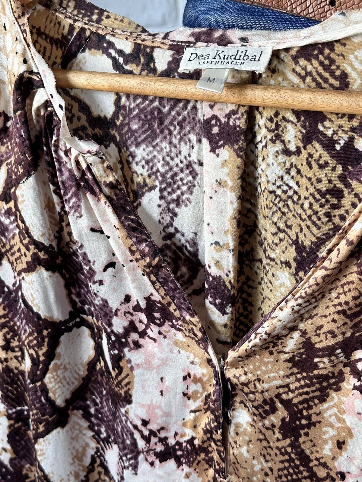 Designer Silk shirt Dea Kudibal snake print 38 M 95%silk animal print Size M / US 6-8 / IT 42-44 - 4 Thumbnail