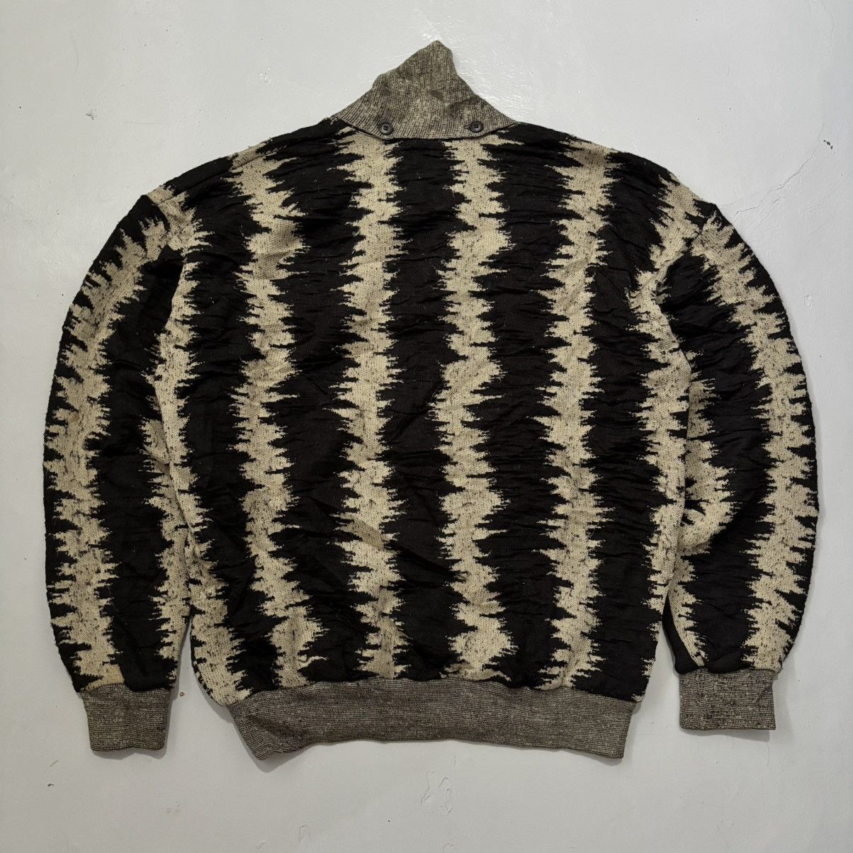 Issey Miyake Vintage 1980s Issey Miyake Ikat Knit Shawl Cardigan Size US S / EU 44-46 / 1 - 3 Thumbnail