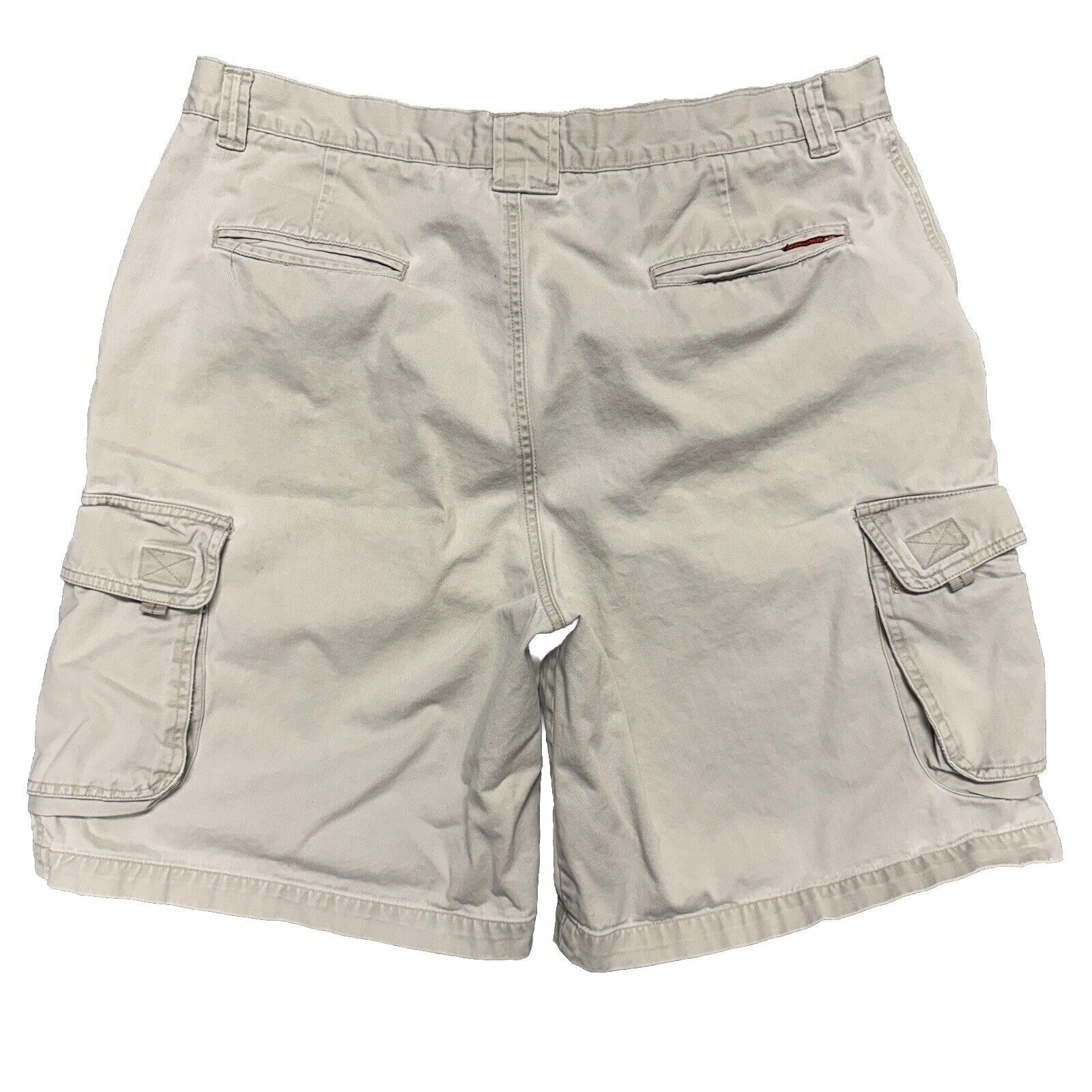 Quiksilver Quiksilver Cargo Shorts Mens 38 White Surf Skate Baggy Y2K Size US 38 / EU 54 - 2 Thumbnail