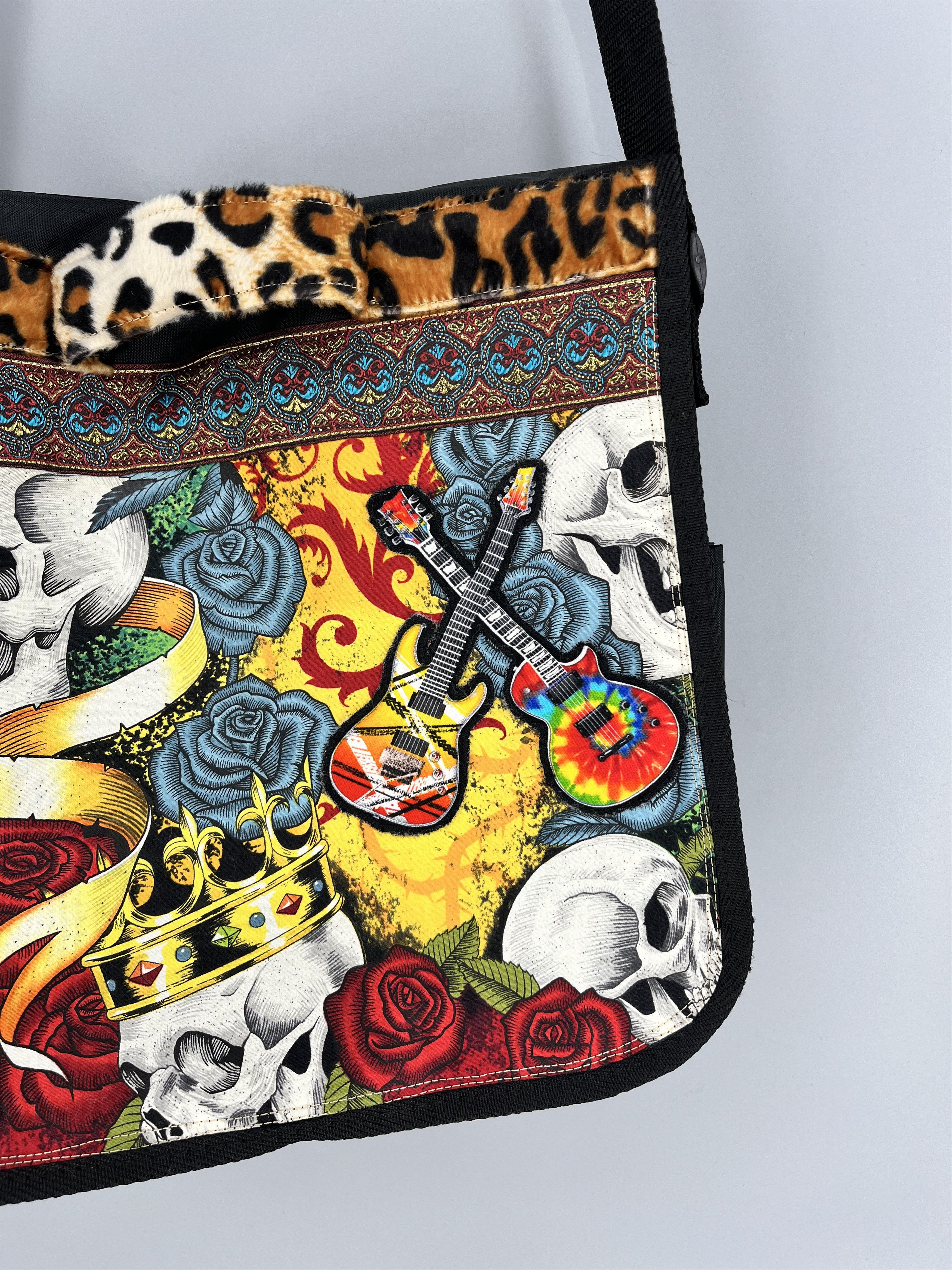 Band Tees SICK🔥90s Quadra Utility Tactical Bag Tribal Metal Rock Size ONE SIZE - 6 Thumbnail