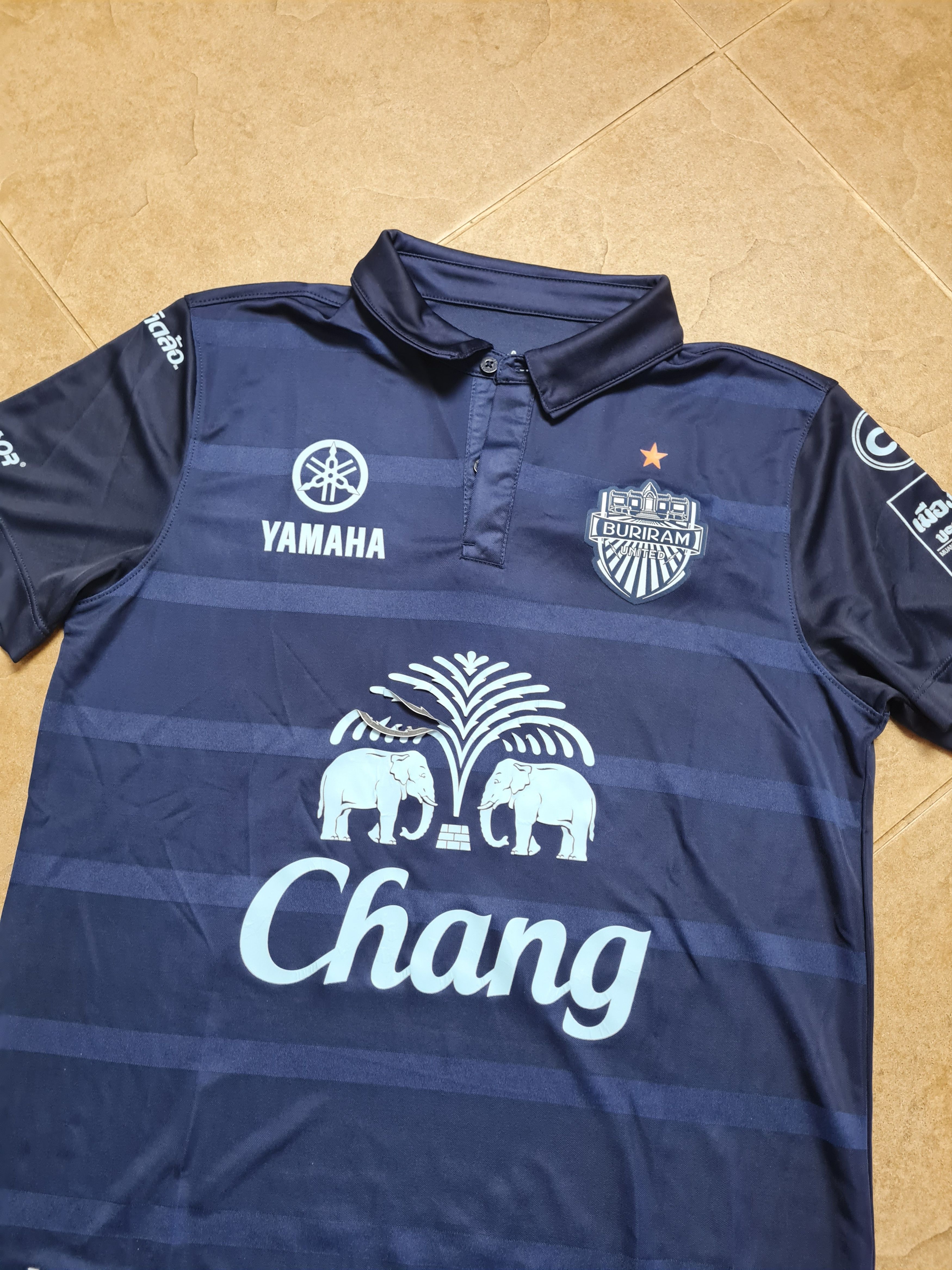 Other Football Jersey Buriram United FC Thailand Thai League 2017 Size US M / EU 48-50 / 2 - 2 Thumbnail