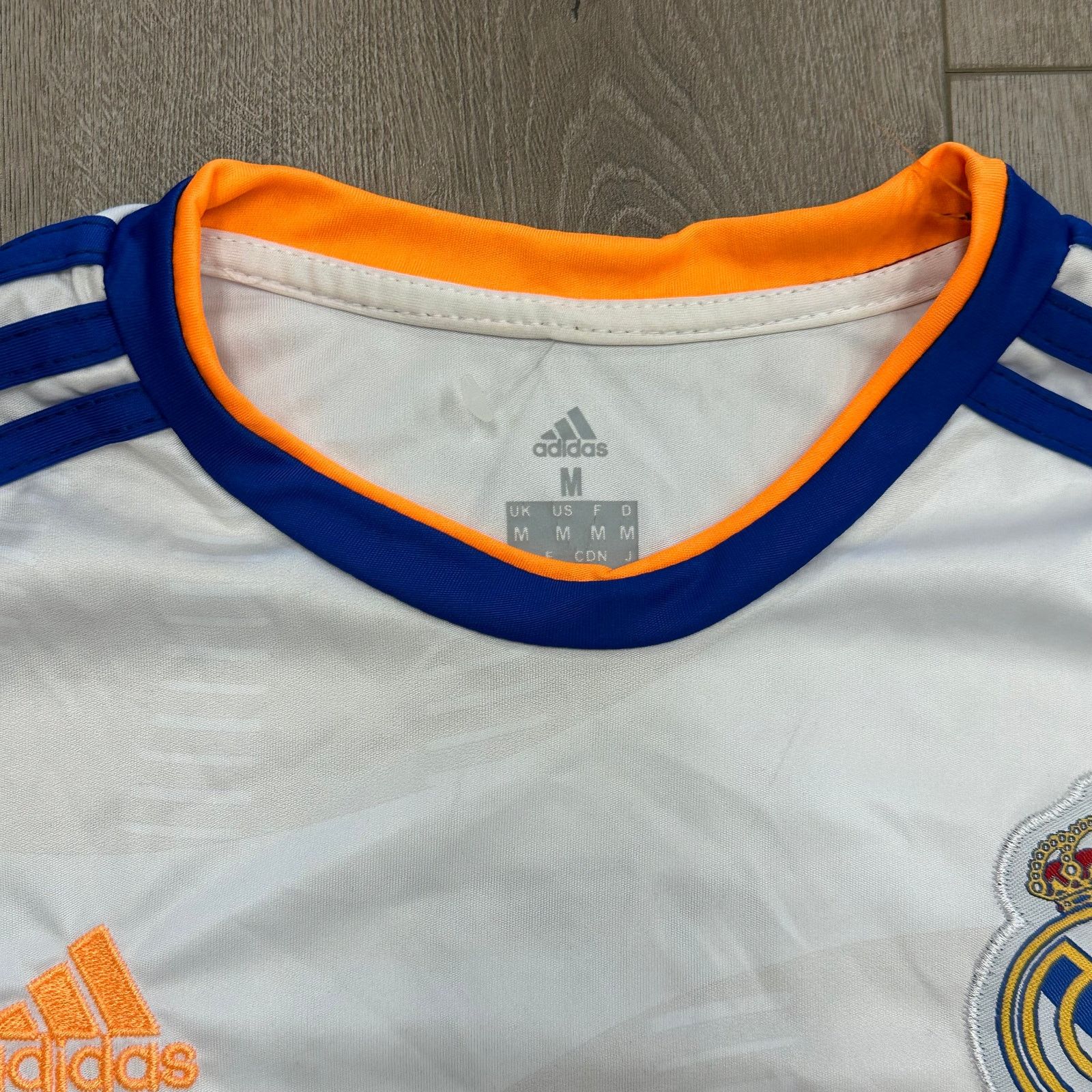 Adidas MLB Real Madrid 2021/22 home Benzema jersey Medium M B17 Size US M / EU 48-50 / 2 - 4 Thumbnail