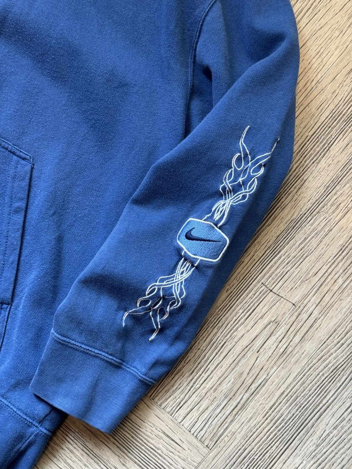 Nike Vintage Nike Flame 00's Kid Pullover Size US M / EU 48-50 / 2 - 3 Thumbnail