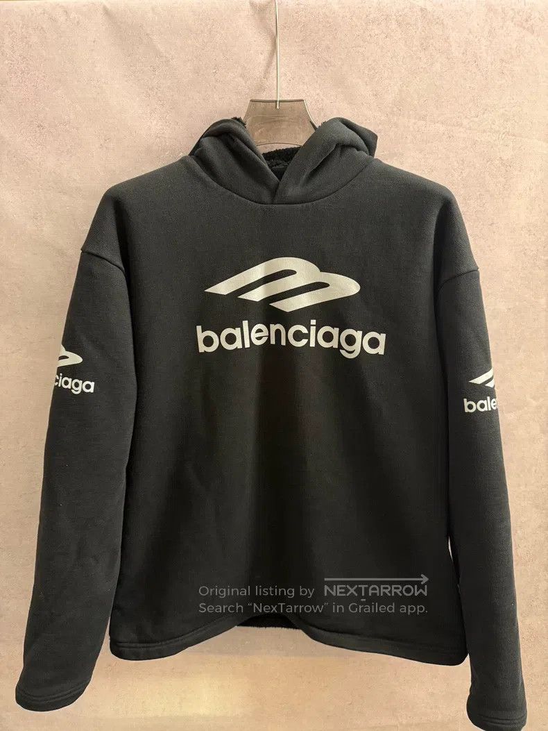 Balenciaga Balenciaga Hooded Long Sleeve Pullover Hoodie Size US S / EU 44-46 / 1 - 1 Thumbnail