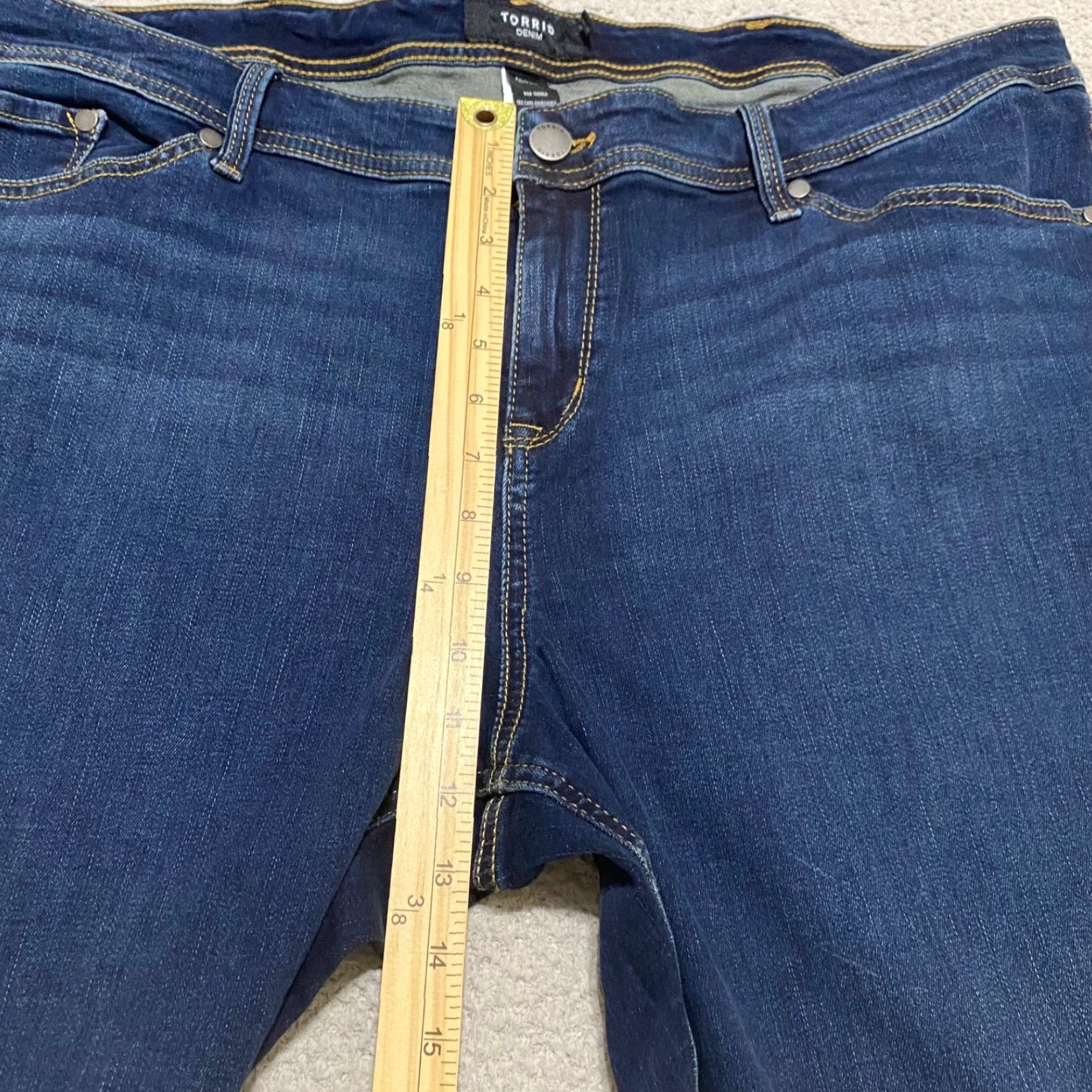 Torrid NWT Torrid Jeans 24 Plus Blue Denim Dark Wash High Rise Flared 5-Pocket Stretch Cotton Blend Spandex 29 in Inseam Womens Boys? Size 42" / US 20 - 7 Thumbnail