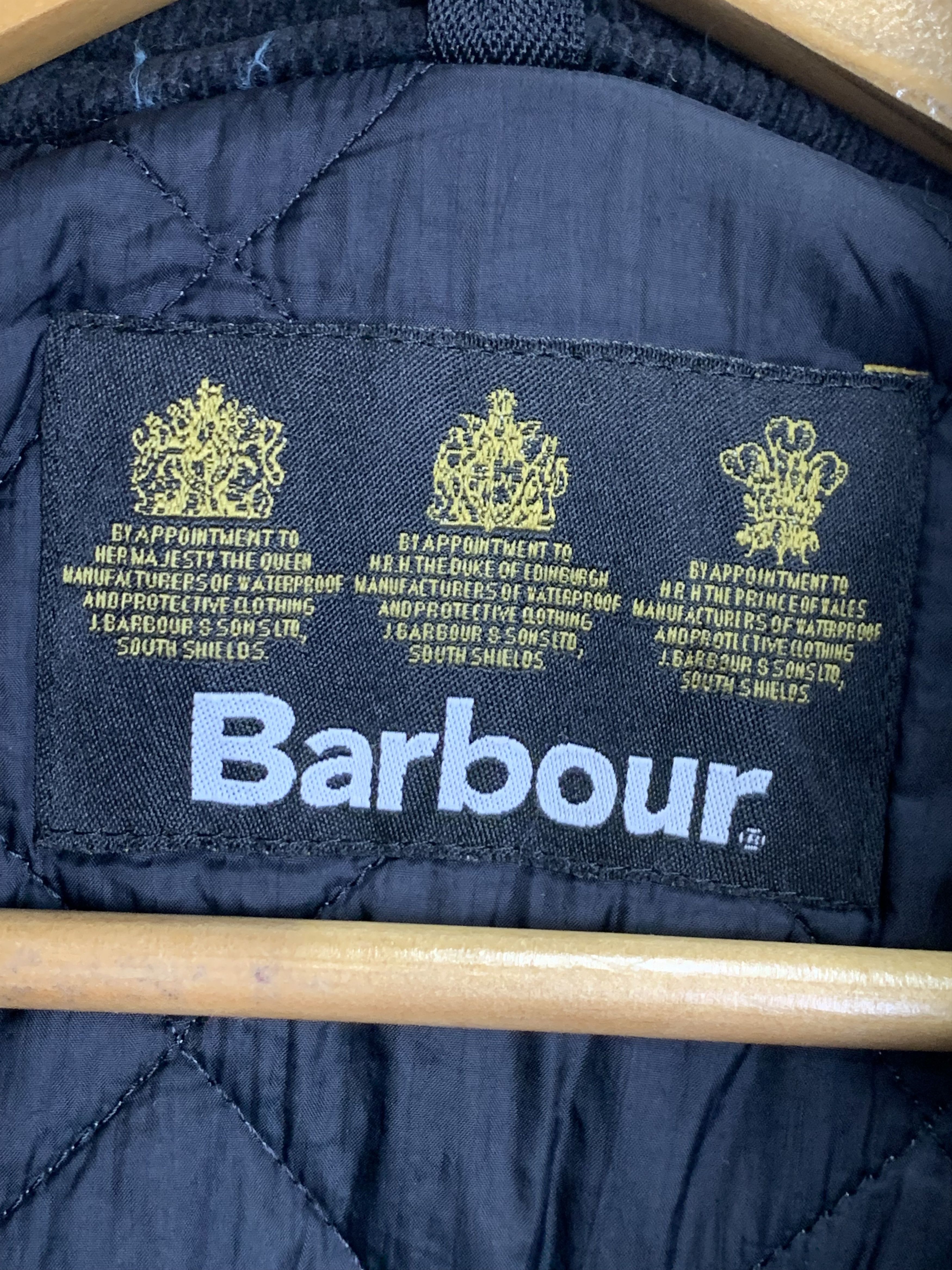 Barbour Vintage Barbour Quilted Button Up Jacket J0788 Size US L / EU 52-54 / 3 - 5 Thumbnail