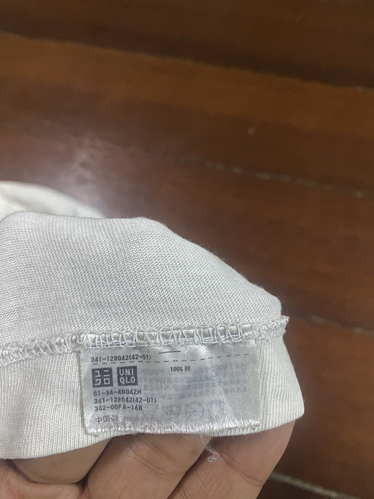 Pharrell Rare UNIQLO X Pharrell Williams other hand tee Size US M / EU 48-50 / 2 - 11 Thumbnail