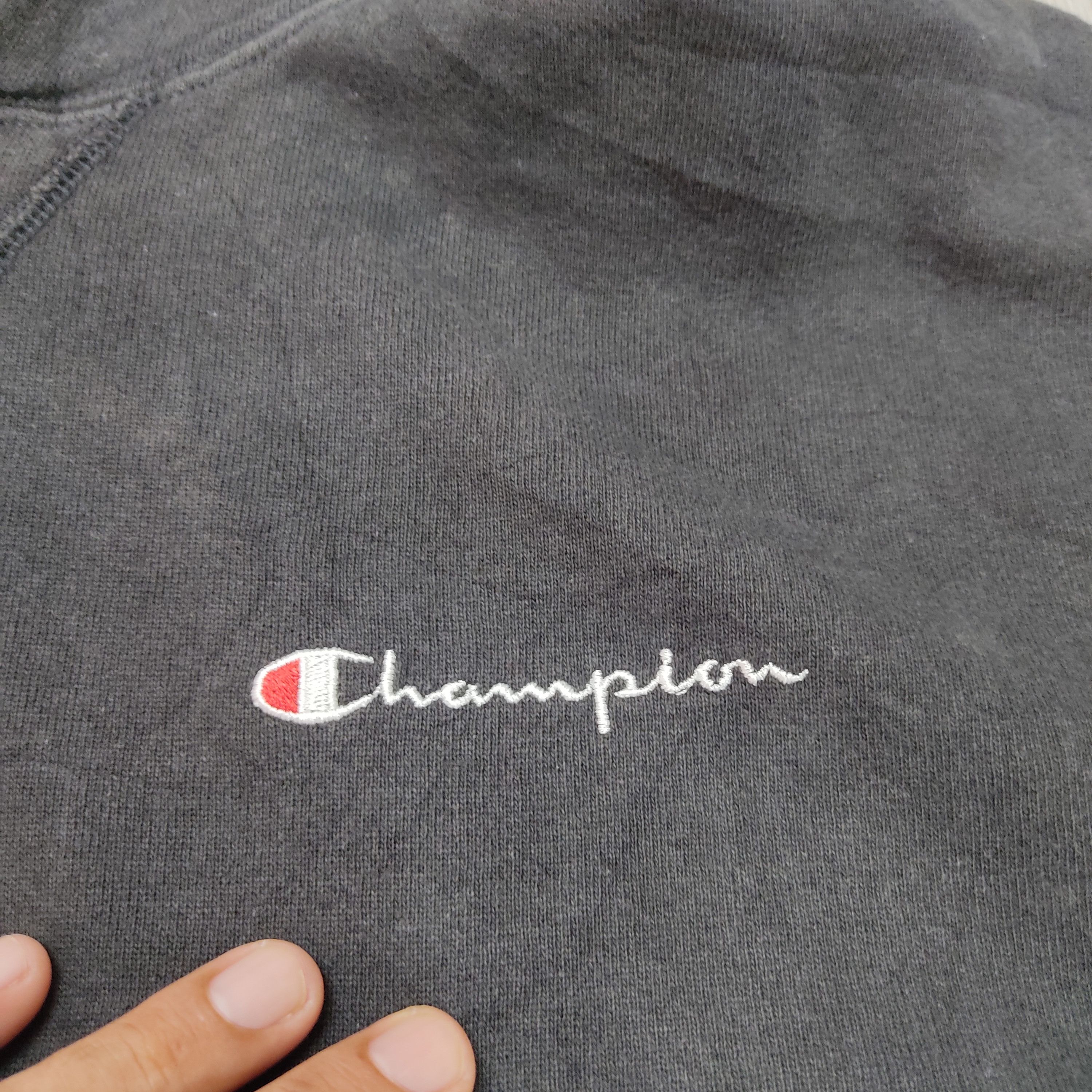 Champion Vintage 90s CHAMPION Script Logo Faded Pullover Hoodie Size US L / EU 52-54 / 3 - 12 Thumbnail