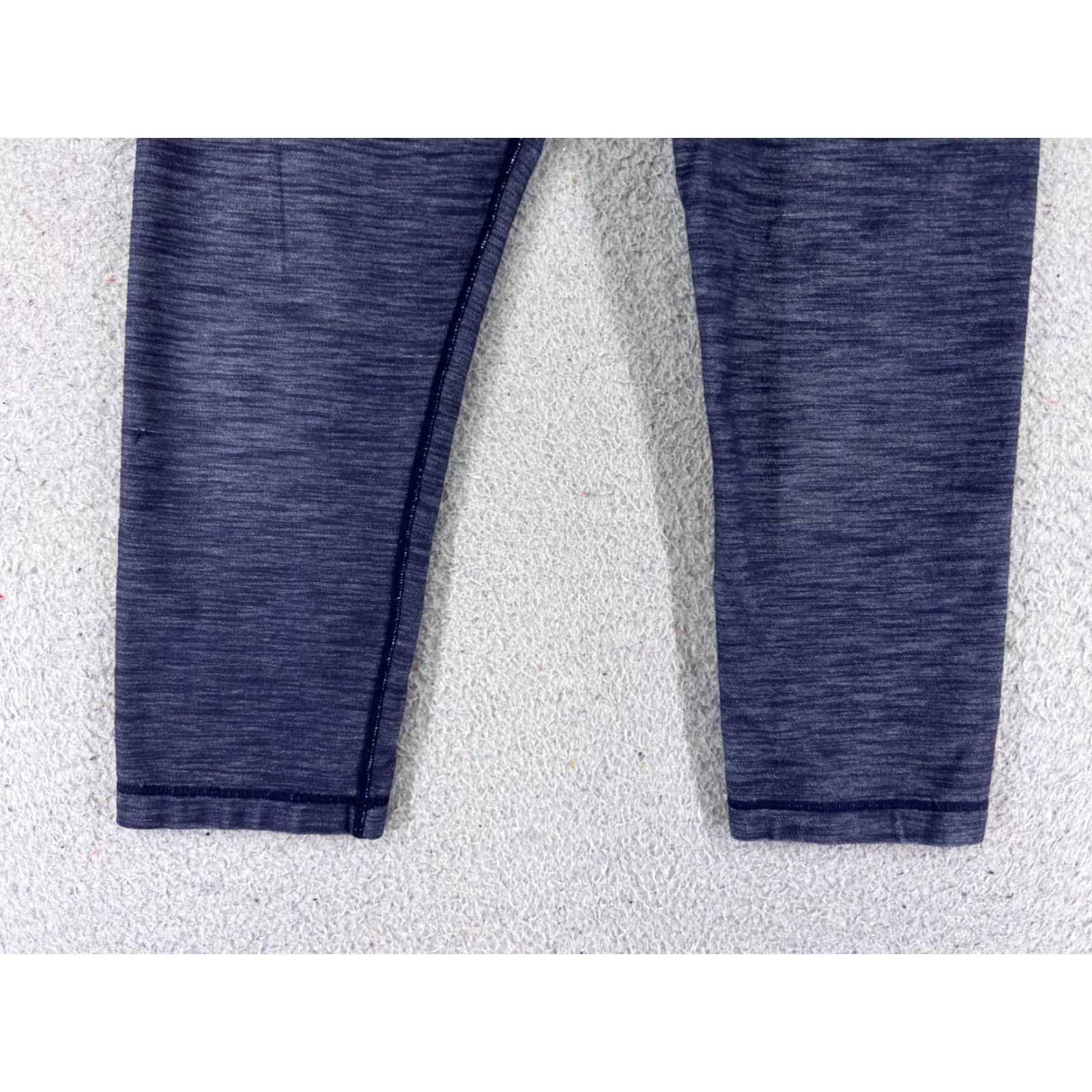 Lululemon VINTAGE Lululemon Wunder Under Crop Pants Women 6 Blue 20" Inseam Cropped Pockets Athleisure Size 28" / US 6 / IT 42 - 2 Thumbnail