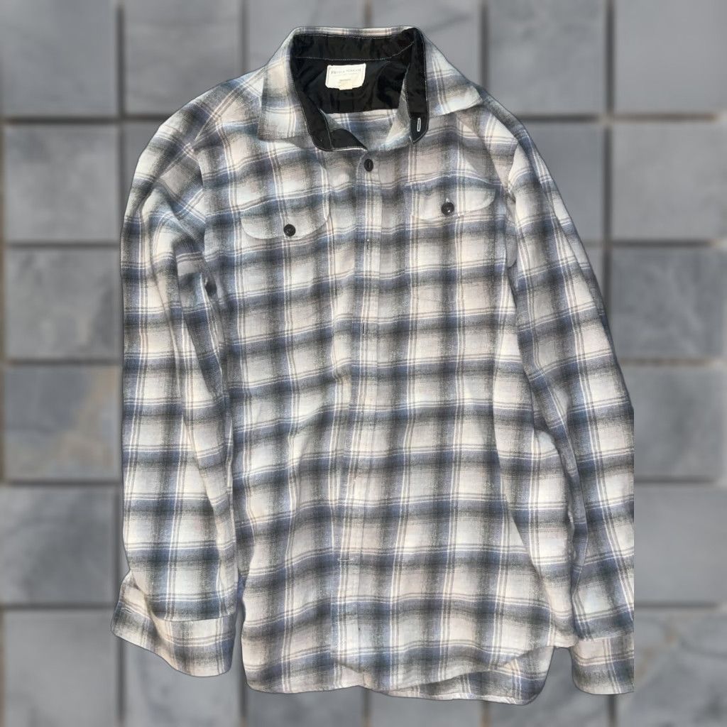 Vintage Field & Stream Shirt Men's Heavy Long Sleeve Flannel Button-Down Size Large Blue Plaid, Button-Up, Casual, Regular Fit, Pocket, Cotton Blend Size US L / EU 52-54 / 3 - 1 Thumbnail