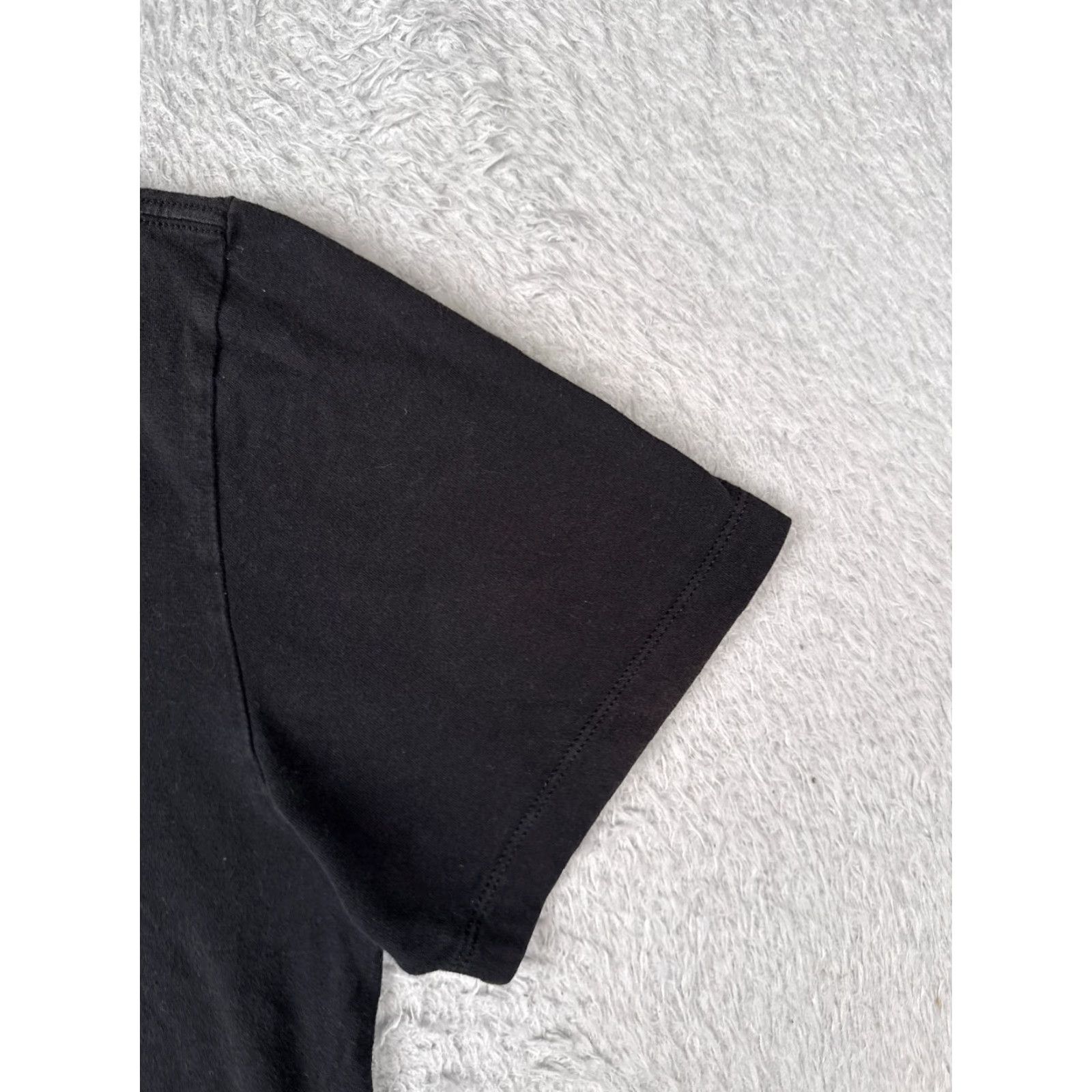 The North Face VINTAGE The North Face Shirt Men Large Black Crew Neck 100% Cotton Short Sleeve Logo American Outdoor Mens Size US L / EU 52-54 / 3 - 2 Thumbnail