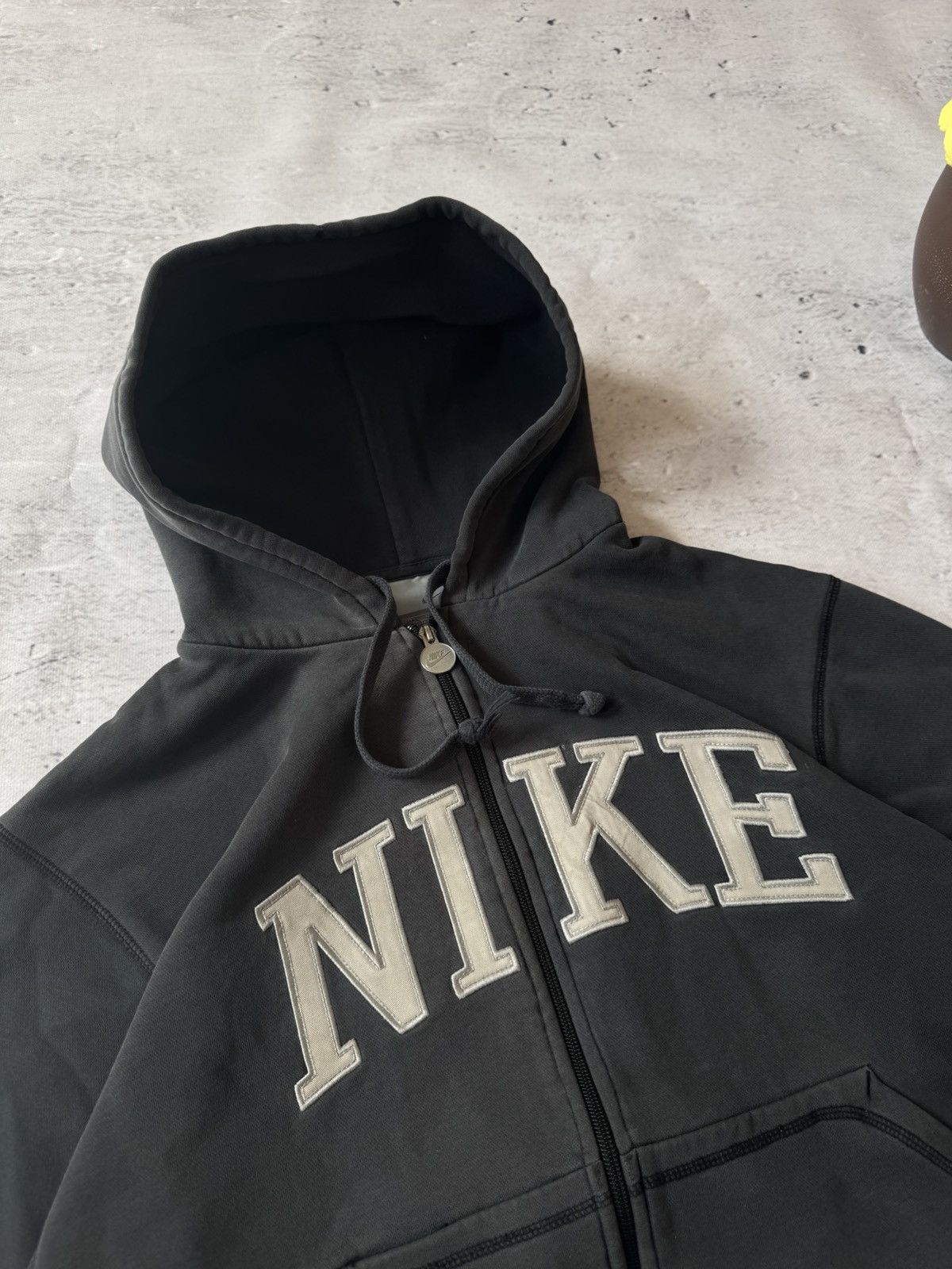 Nike × Vintage NIKE VINTAGE 00s y2k OVERSIZE BAGGY ZIP HOODIE CENTER LOGO Size US L / EU 52-54 / 3 - 3 Thumbnail