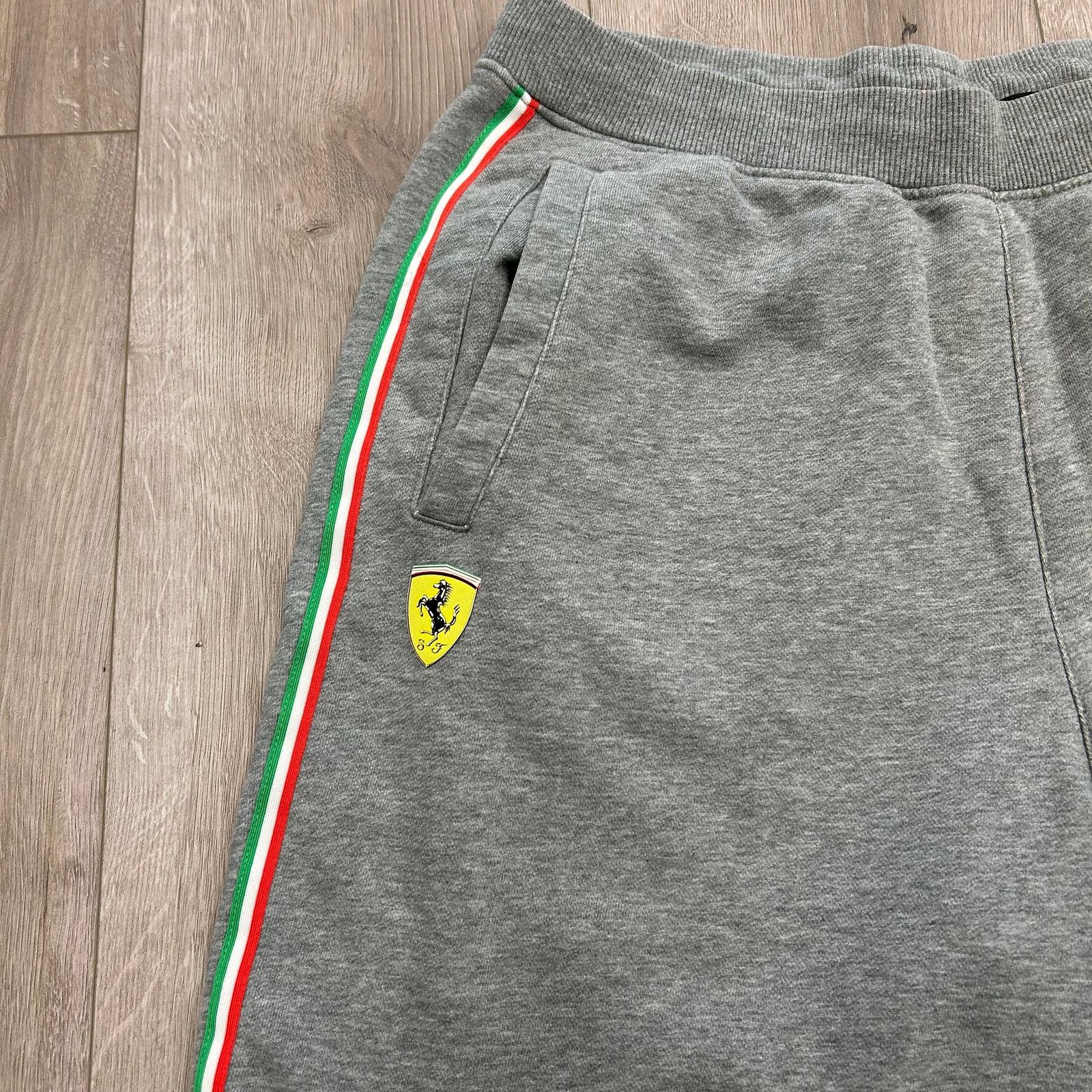 Puma Puma Scuderia Ferrari Race Gray sweatshorts size XL B9 Size US 30 / EU 46 - 2 Thumbnail