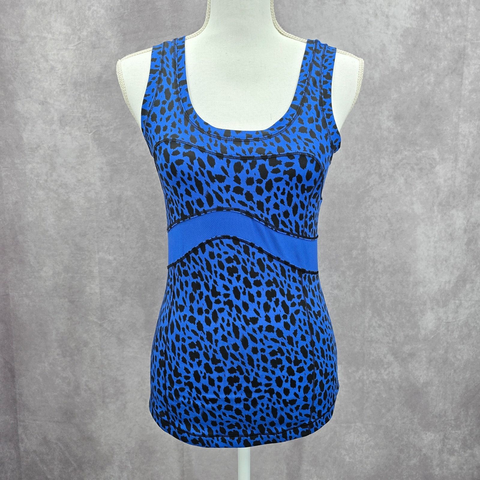 Other Standing Tree Blue Animal Print Streetwear Tank Top Small Size S / US 4 / IT 40 - 1 Thumbnail