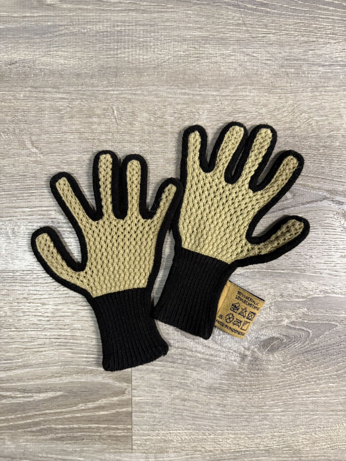 Designer Isa boulder goalie gloves Size ONE SIZE - 2 Thumbnail
