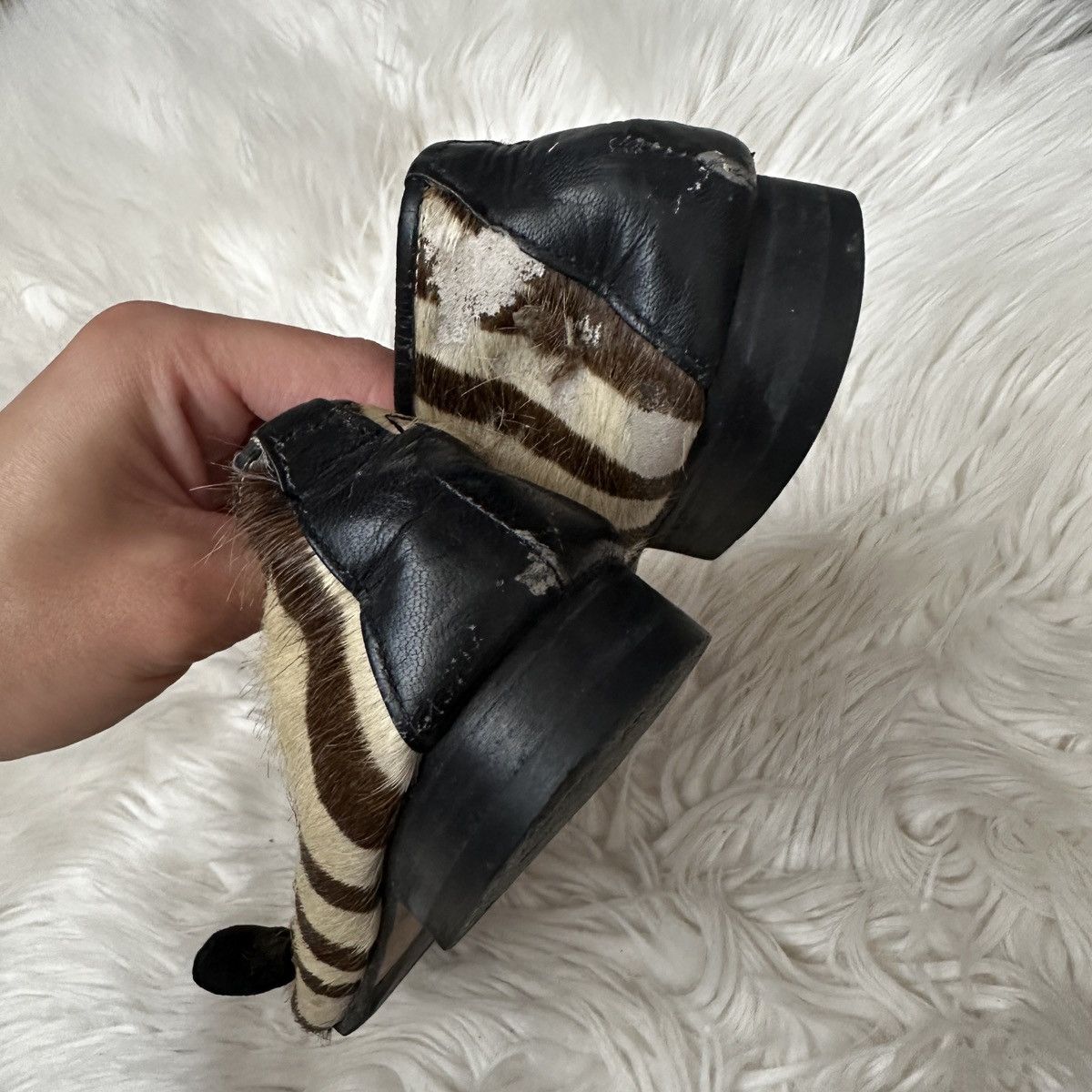 Charlotte Olympia Charlotte Olympia Zebra Flats Italy—Rare Animal Design Size US 5 / IT 35 - 5 Thumbnail