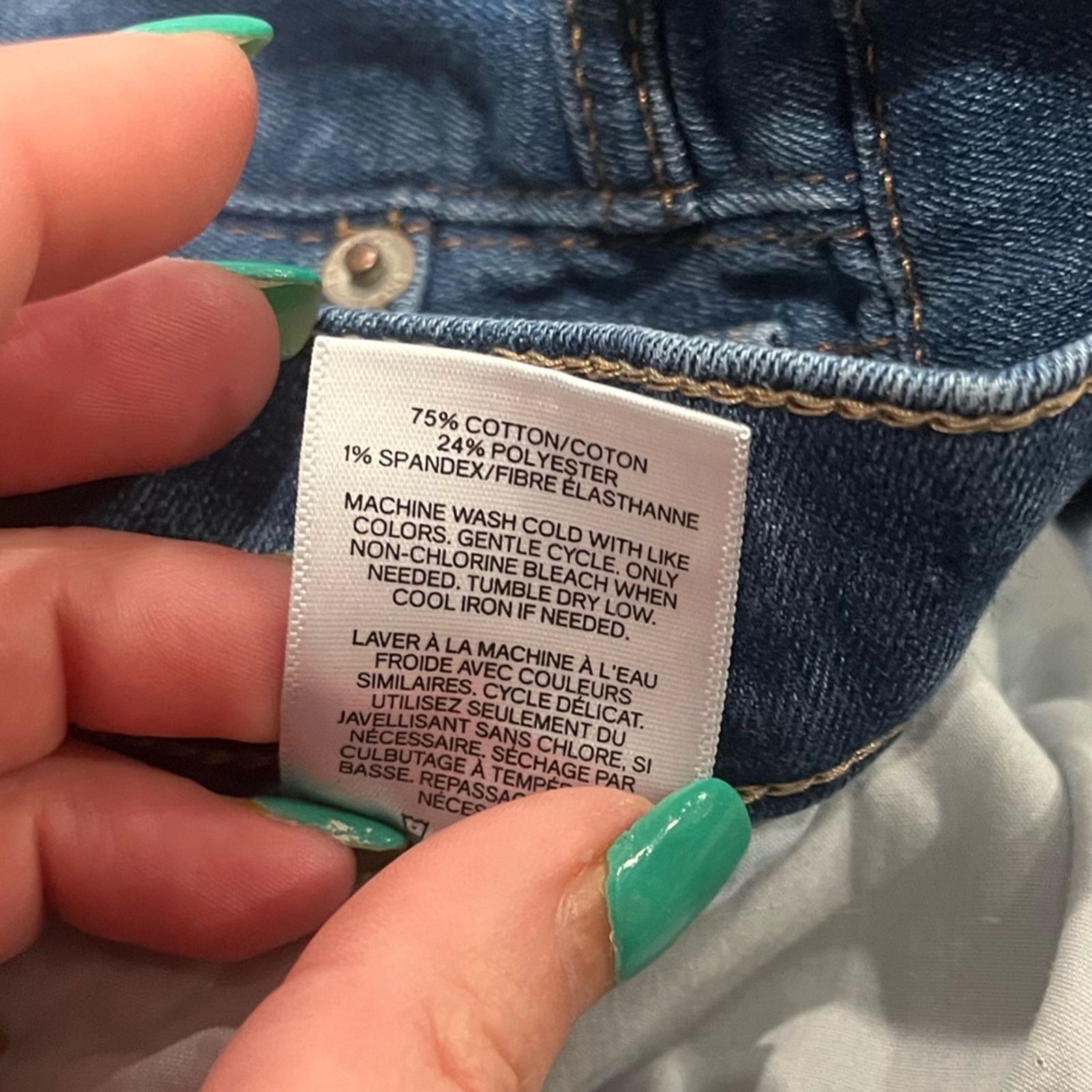 Express Express Super Skinny Jeans Mid Rise Whisker Distressed 2L Size 26" / US 2 / IT 38 - 7 Thumbnail