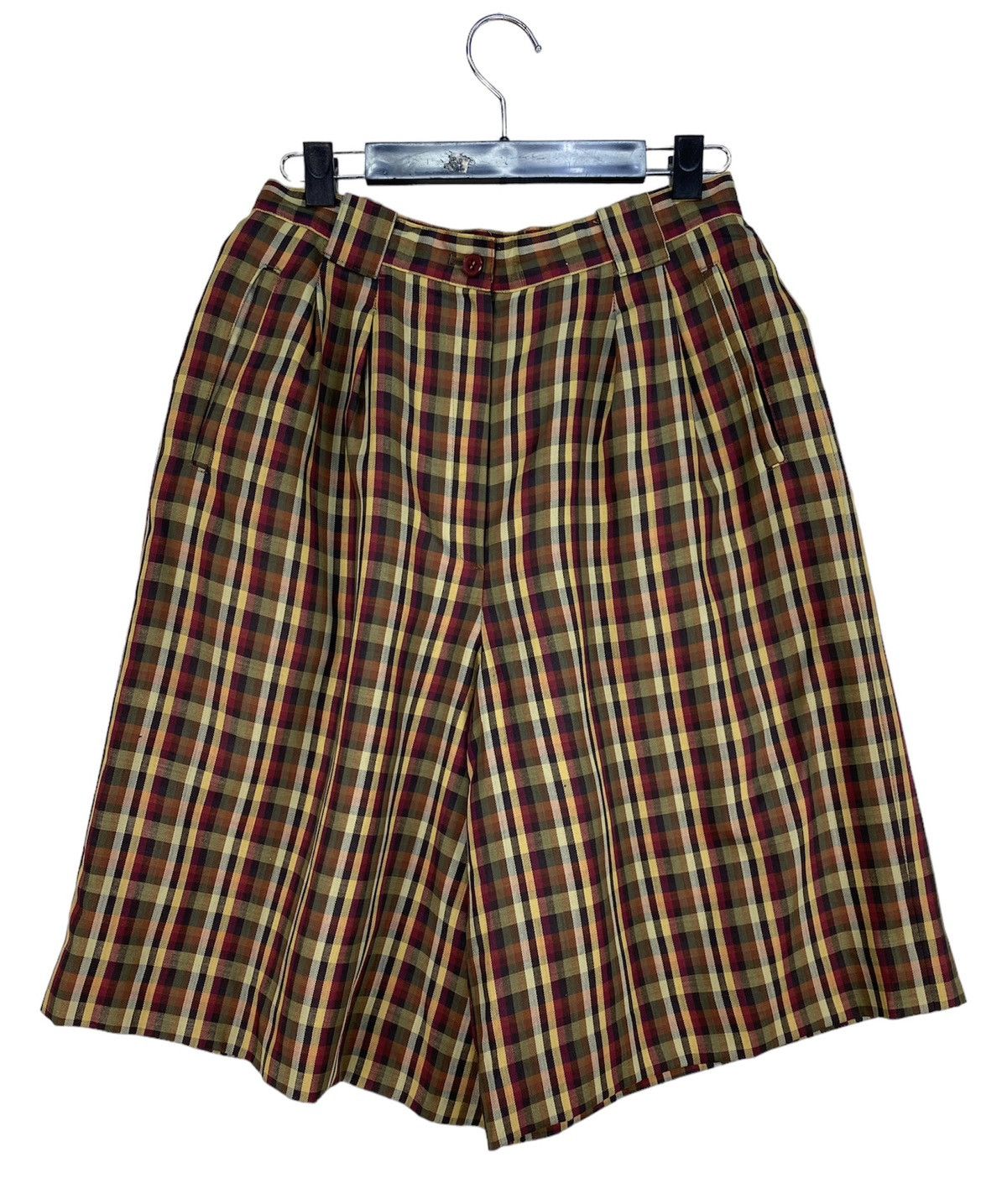 Burberry BURBERRY Women Shorts & Burmudas 8106440 C2386