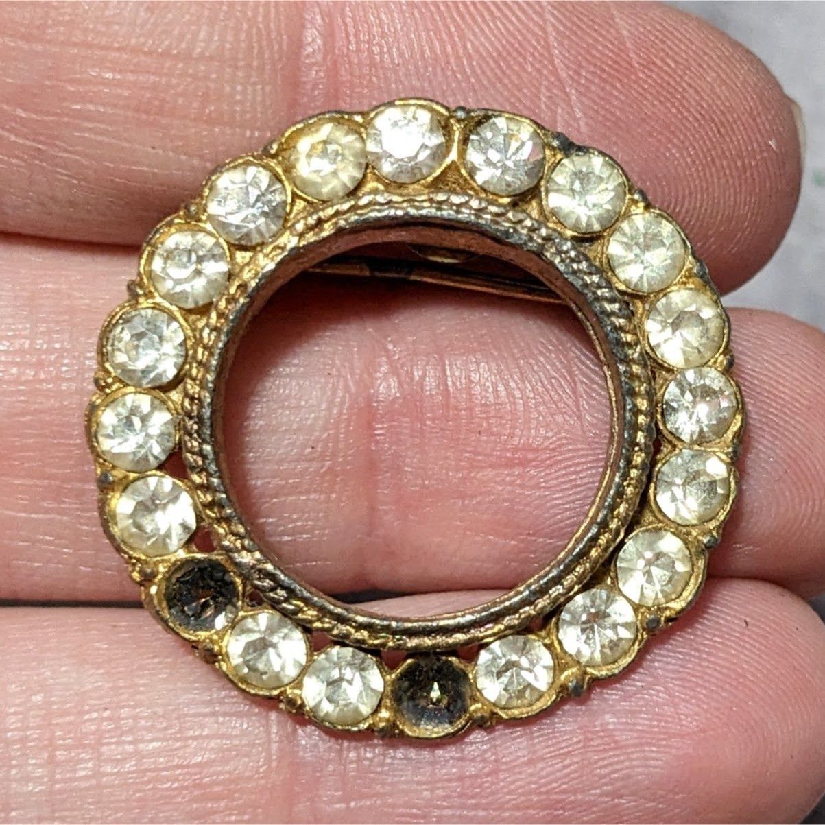 Other Vintage AJC Gold Tone Open Circle Rhinestone Brooch Size ONE SIZE - 6 Thumbnail