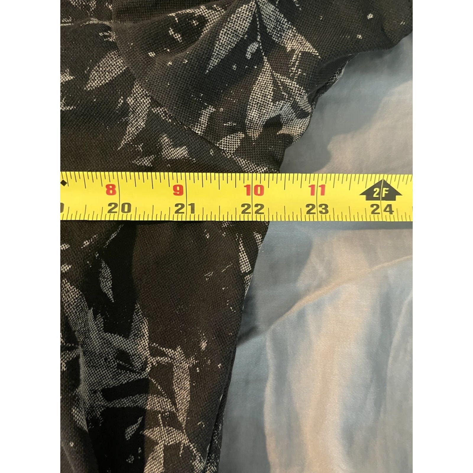 TravisMathew Travis Mathew Golf Polo Shirt Mens XL Black Leaves Performance Pima Cotton Blend Size US XL / EU 56 / 4 - 6 Thumbnail