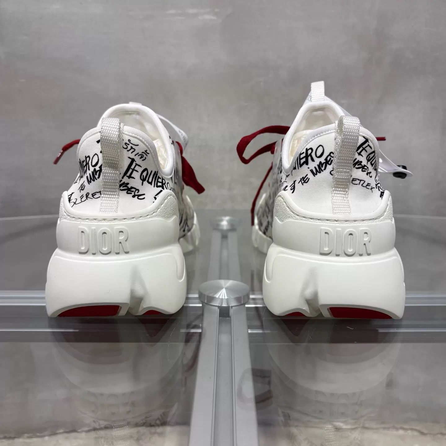 Dior Dior Doodle Dad Sneaker White Red V-Day Women's 37 Size US 6.5 / IT 36.5 - 6 Thumbnail