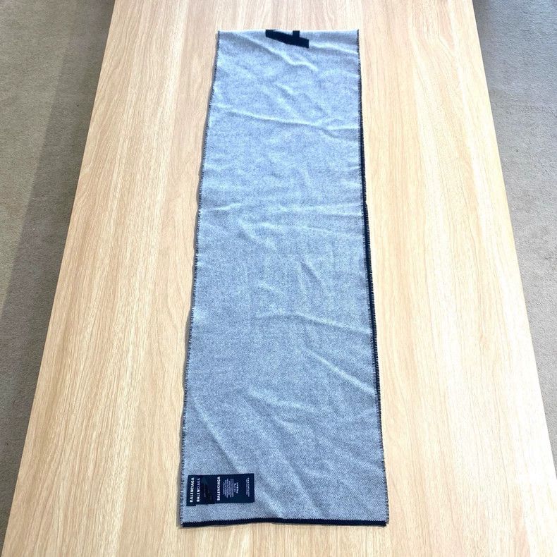 Balenciaga Balenciaga Large logo scarf 2505-Nextarrow Size ONE SIZE - 4 Thumbnail
