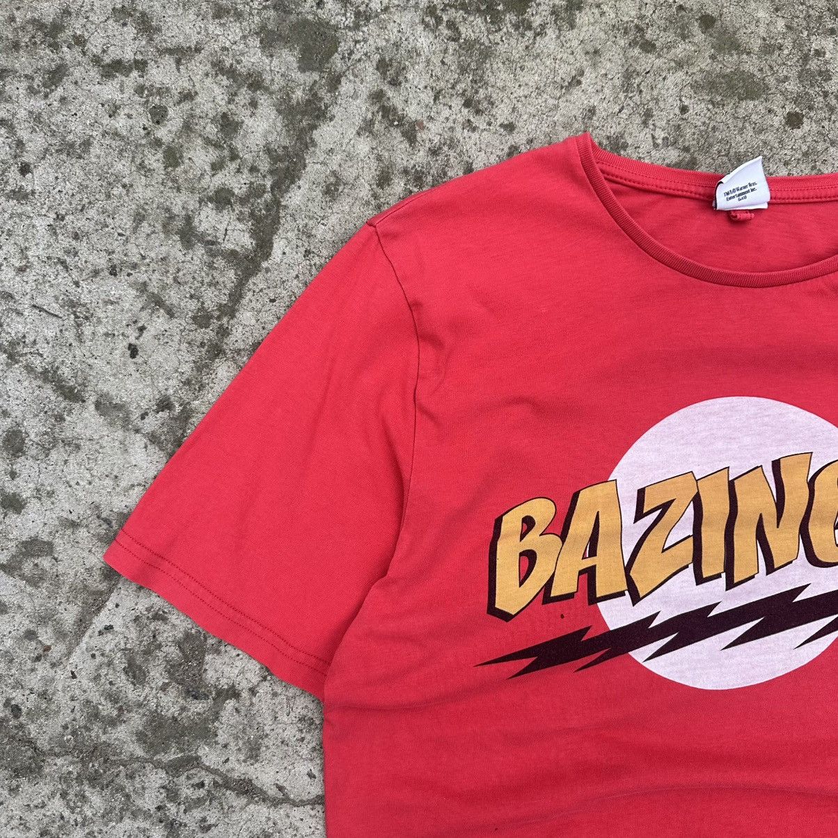 Warner Bros Vintage Adult The Big Bang Theory T-shirts Big Logo Bazinga Size US M / EU 48-50 / 2 - 3 Thumbnail