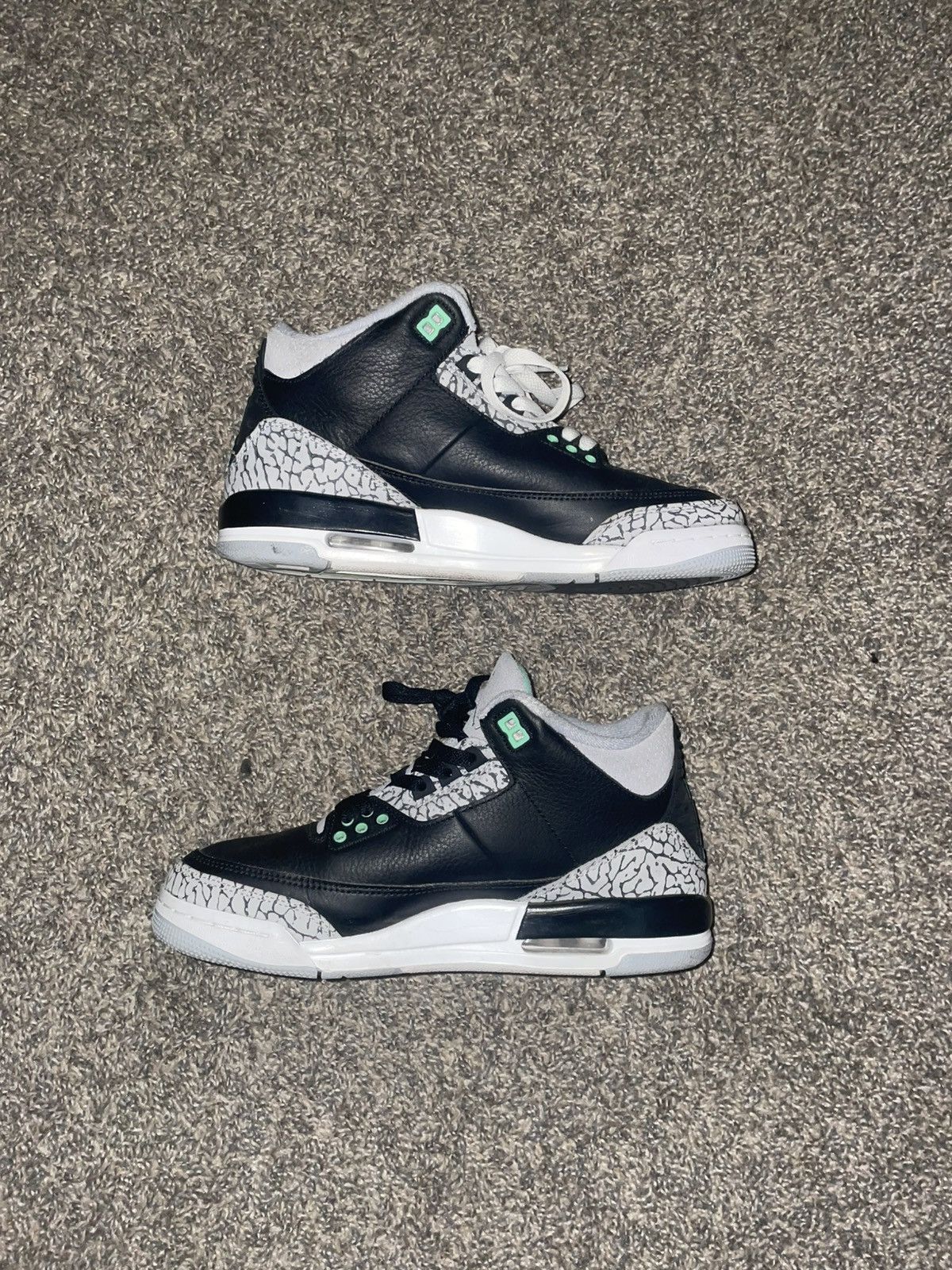 Jordan Brand Jordan 3 “ Green Glow” Size US 7 / EU 40 - 2 Thumbnail