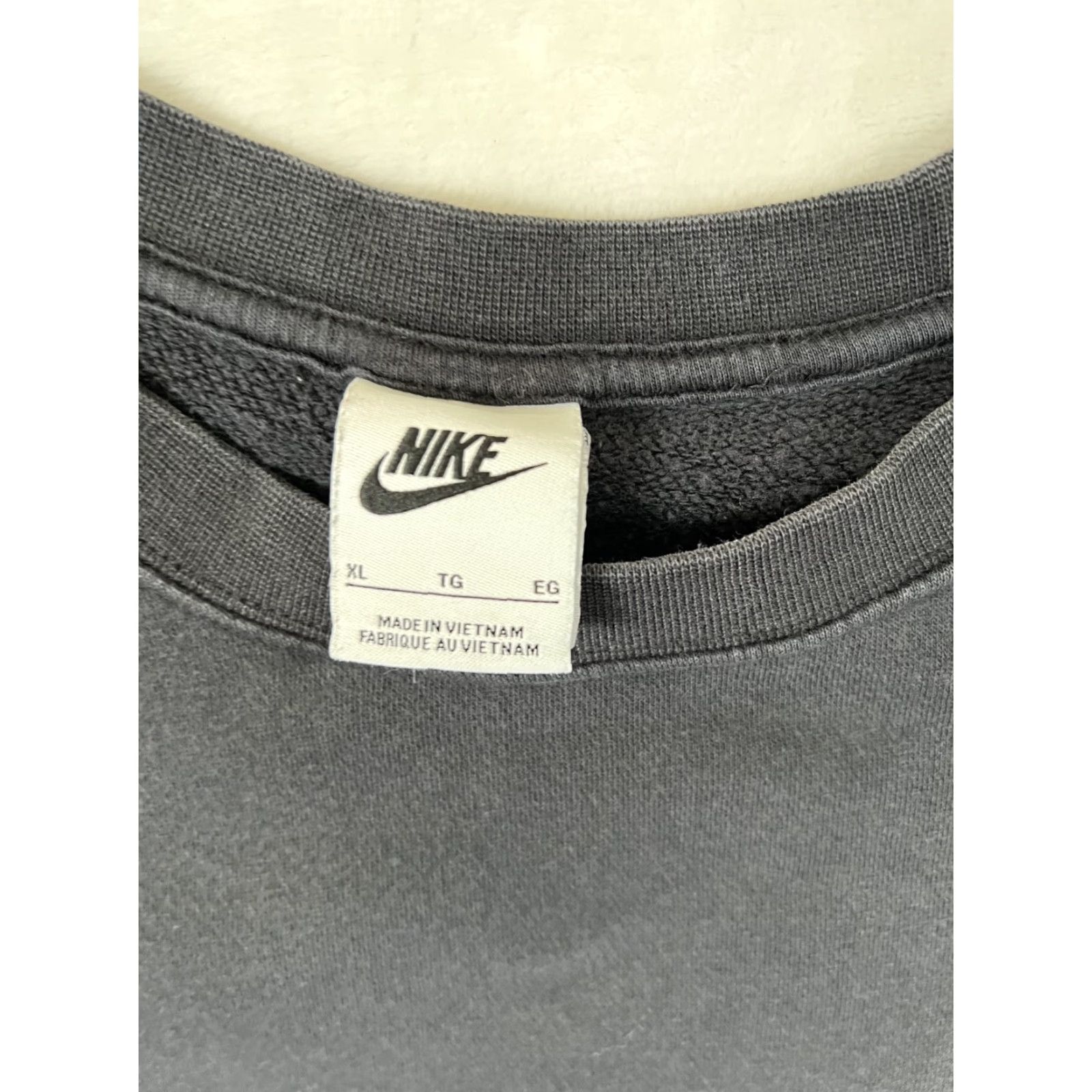 Nike Nike Sportswear Sweatshirt Women's XL Black Fleece Swoosh Embroidery Pullover Crew Neck Oversized Logo 90s Y2K Vintage: No Size XL / US 12-14 / IT 48-50 - 5 Thumbnail