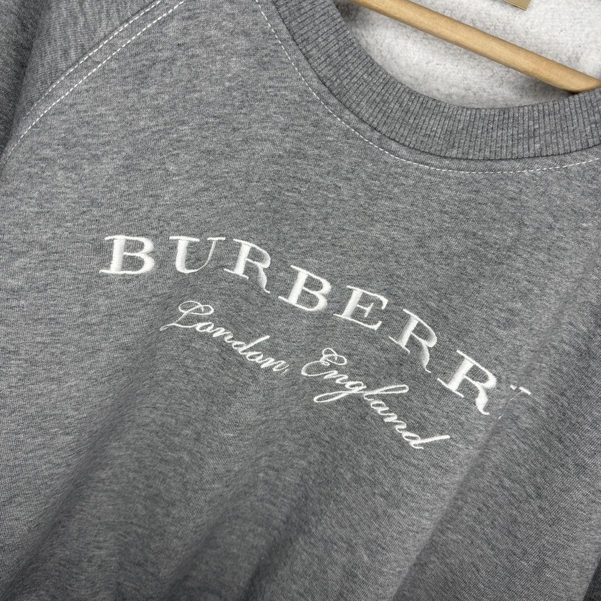 Burberry Burberry Gray Sweatshirt Spellout Logo Size M / US 6-8 / IT 42-44 - 6 Thumbnail