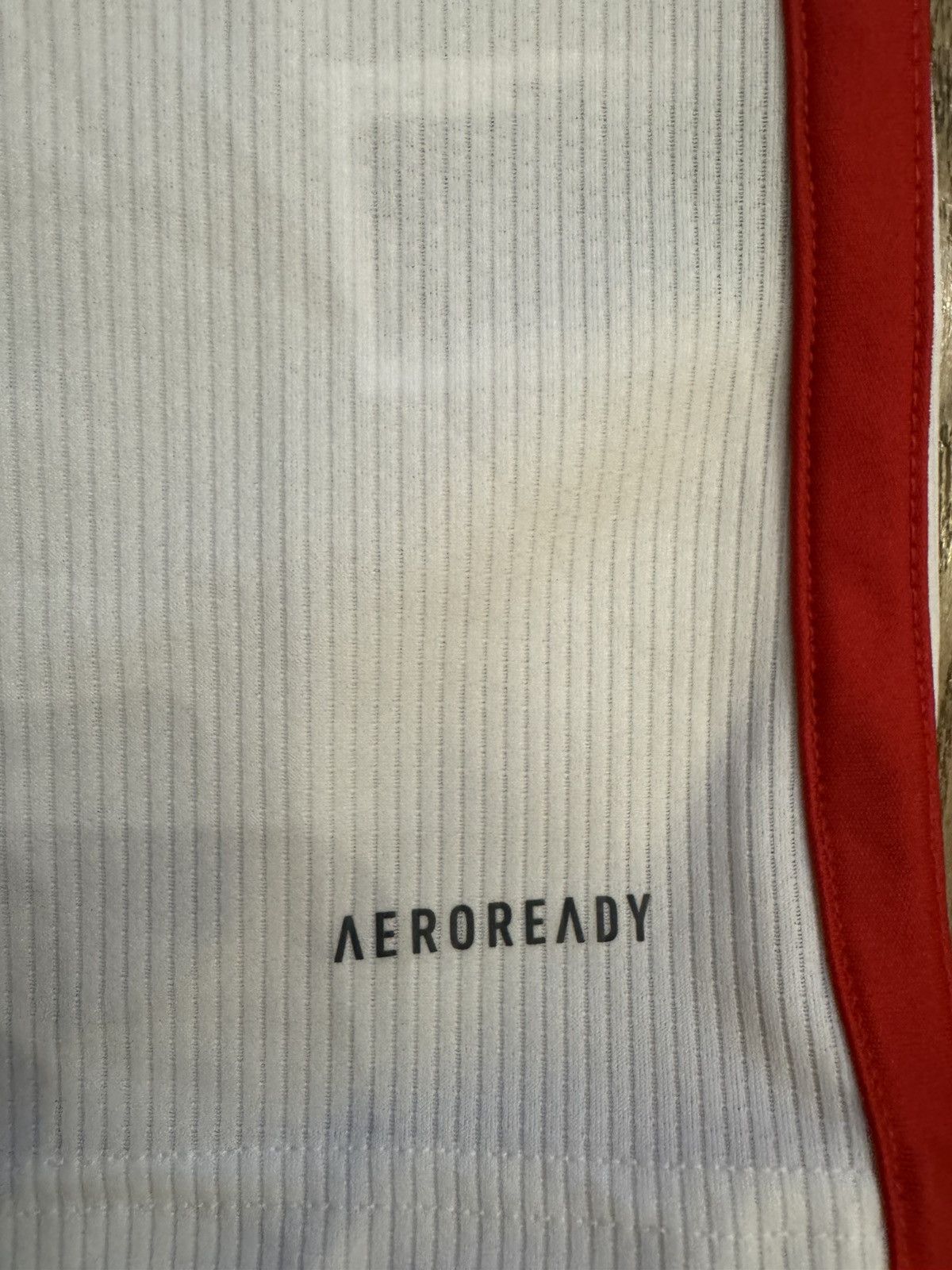 Adidas BAYERN MÜNICH 2023 2024 HOME FOOTBALL SHIRT ADIDAS SIZE M Size US M / EU 48-50 / 2 - 4 Thumbnail