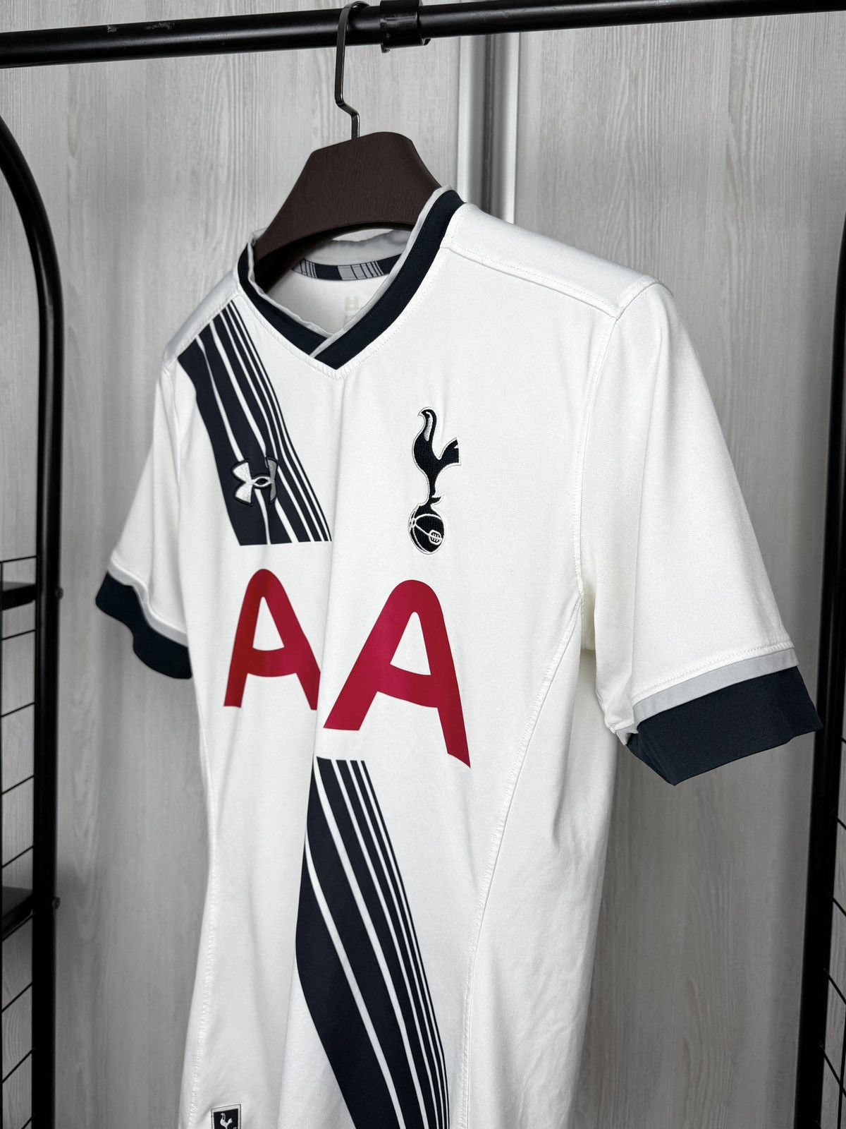 Under Armour Tottenham 2015/2016 Home Football Shirt Size S Under Armour Size US S / EU 44-46 / 1 - 6 Thumbnail