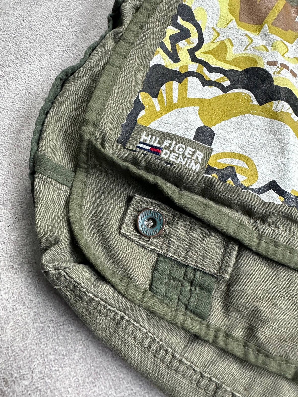 Tommy Hilfiger Vintage 90s Tommy Hilfiger Grunge Y2K Bag Rare Size ONE SIZE - 2 Thumbnail