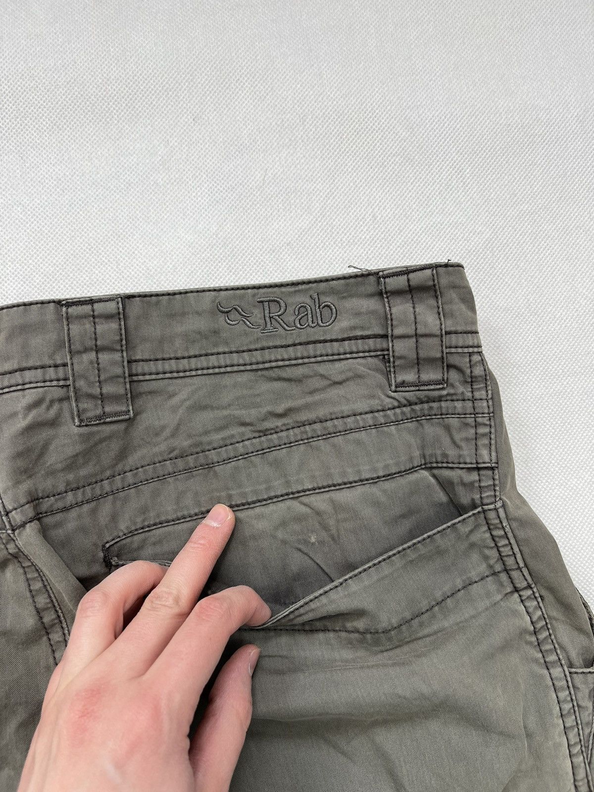 Rab Cargo Shorts Rab Small Logo Pocket Size US 32 / EU 48 - 4 Thumbnail