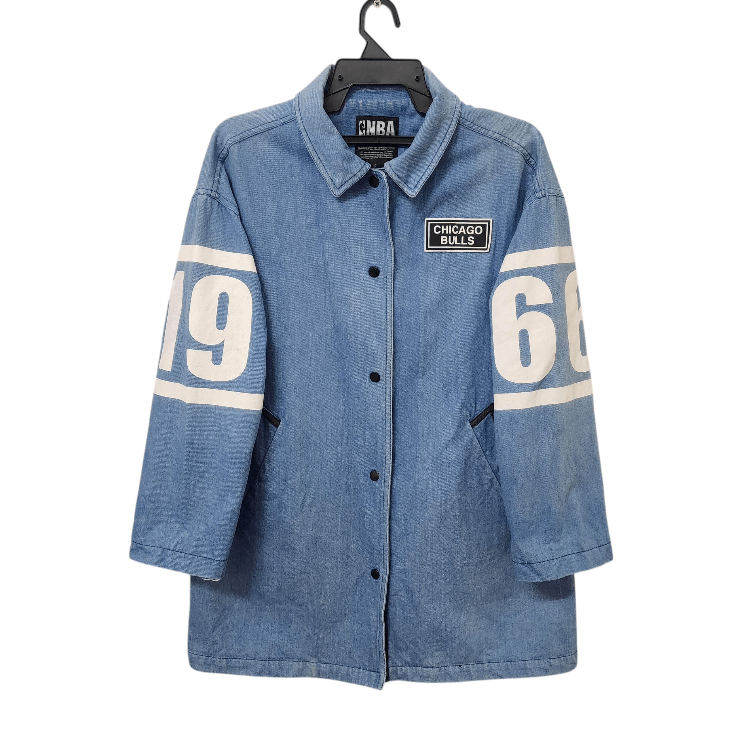 NBA NBA Chicago Bull Vintage Denim Jacket Size US L / EU 52-54 / 3 - 1 Thumbnail