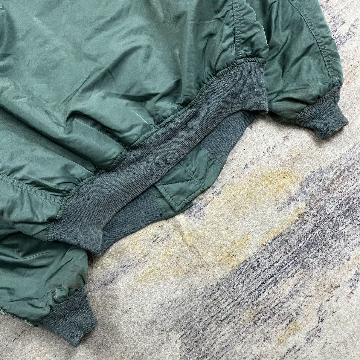 Alpha Industries Vintage 90s Alpha industries Ma-1 bomber jacket Size US L / EU 52-54 / 3 - 10 Thumbnail