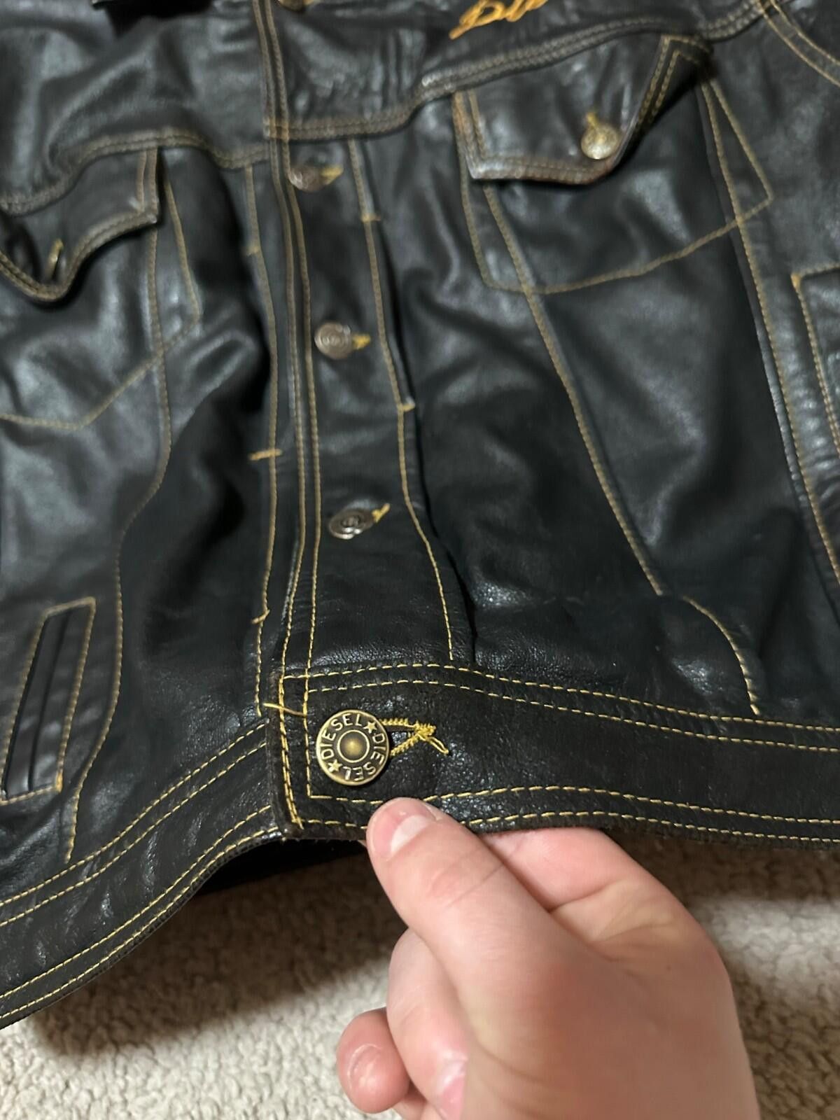 Diesel 90s Vintage Diesel Embroidery Leather Bomber Jacket Sz M Size US M / EU 48-50 / 2 - 8 Thumbnail