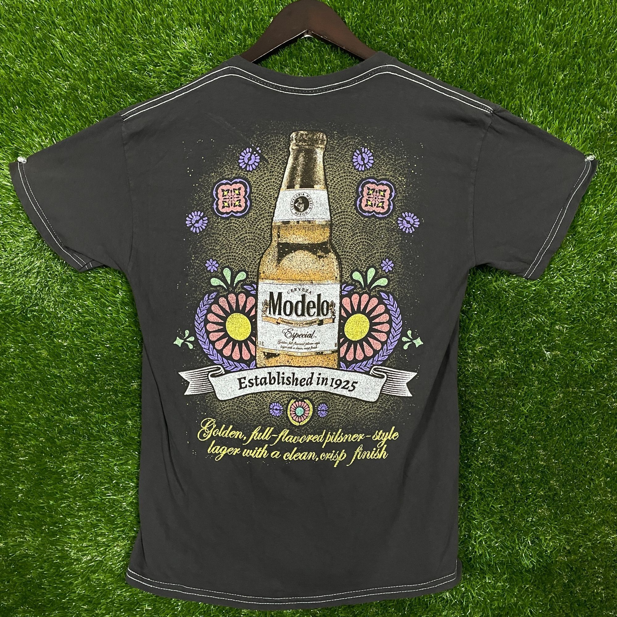 Ripple Junction Cerveza Modelo graphic T-shirt size M Size US M / EU 48-50 / 2 - 6 Thumbnail