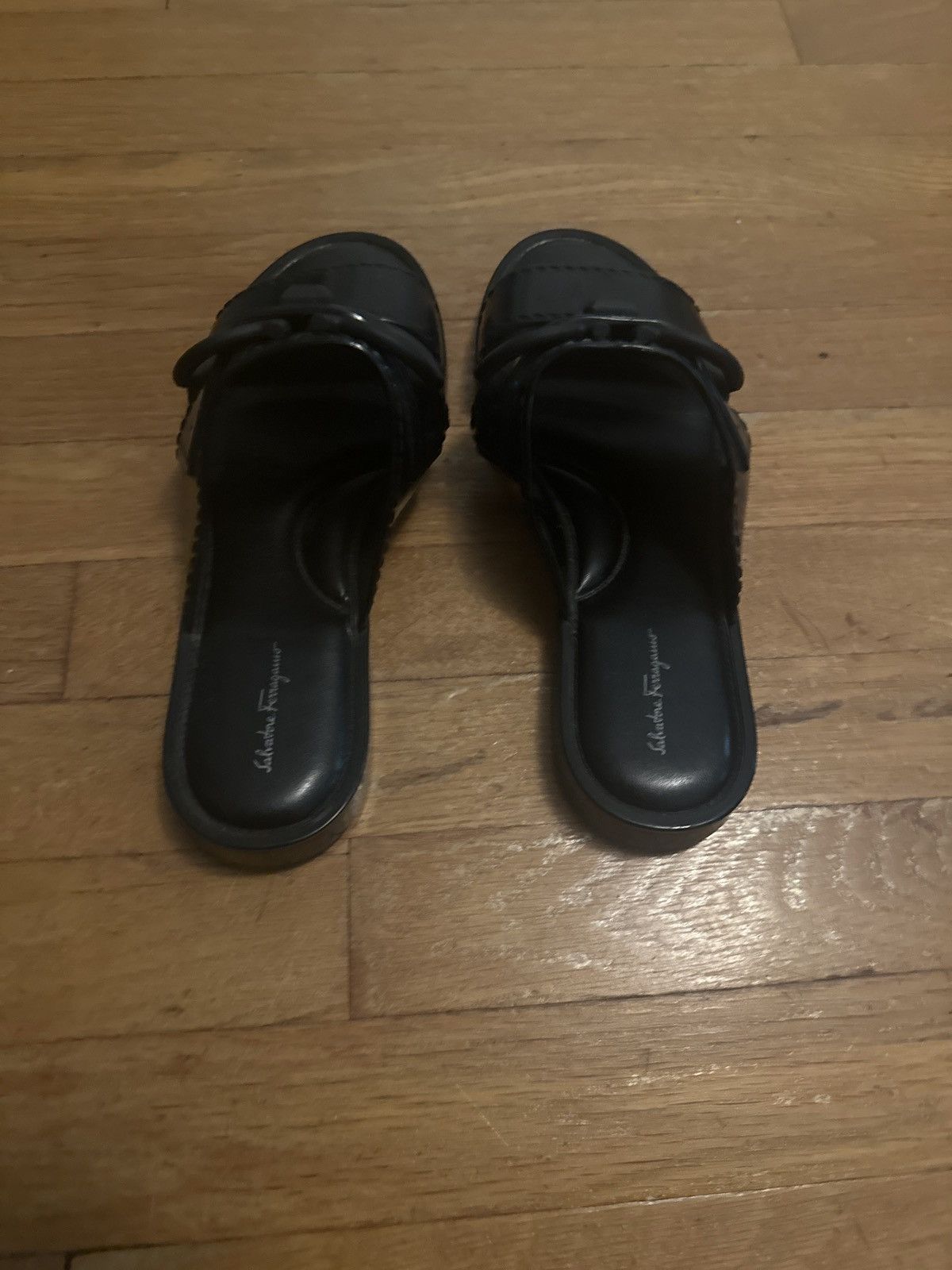 Salvatore Ferragamo Taryn Flat PVC Sandals Size US 10 / IT 40 - 3 Thumbnail