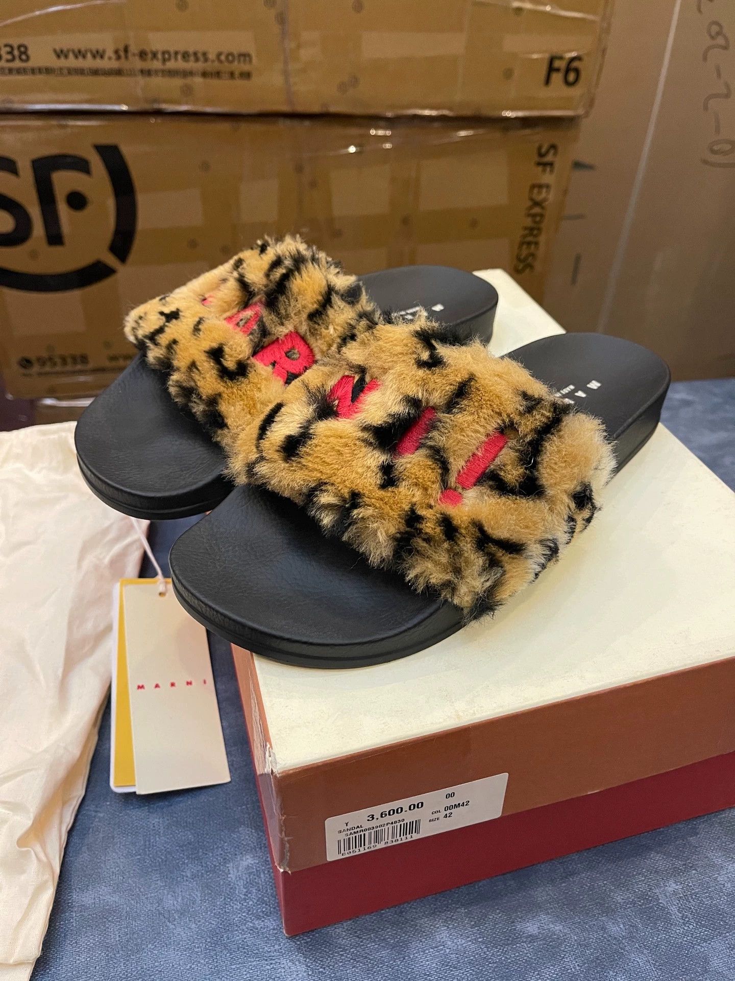 Marni Marni Leopard Print Fur Slippers 42 Size US 9 / EU 42 - 1 Thumbnail