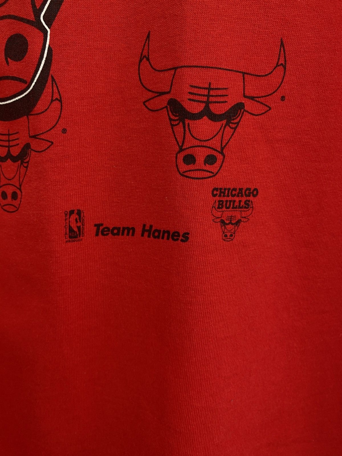 NBA × Vintage 🇺🇸 Vintage 90s Chicago Bulls Henes jersey Official NBA Size US L / EU 52-54 / 3 - 5 Thumbnail