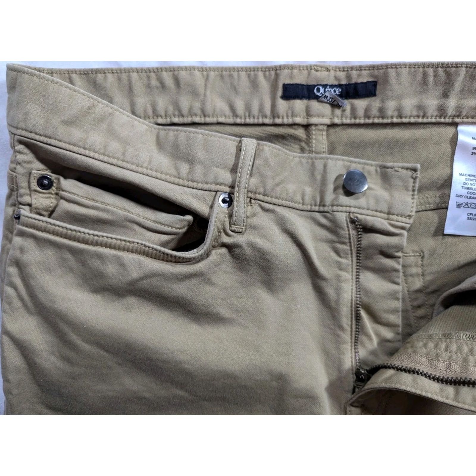 Quince Quince Mens Pants 32x34 Tan Khaki Traveler 5 Pocket Stretch EUC Jeans Be beige 33 Inseam Details: Travel Mens Regular Front Flat Pocket Stretch] Size US 32 / EU 48 - 3 Thumbnail