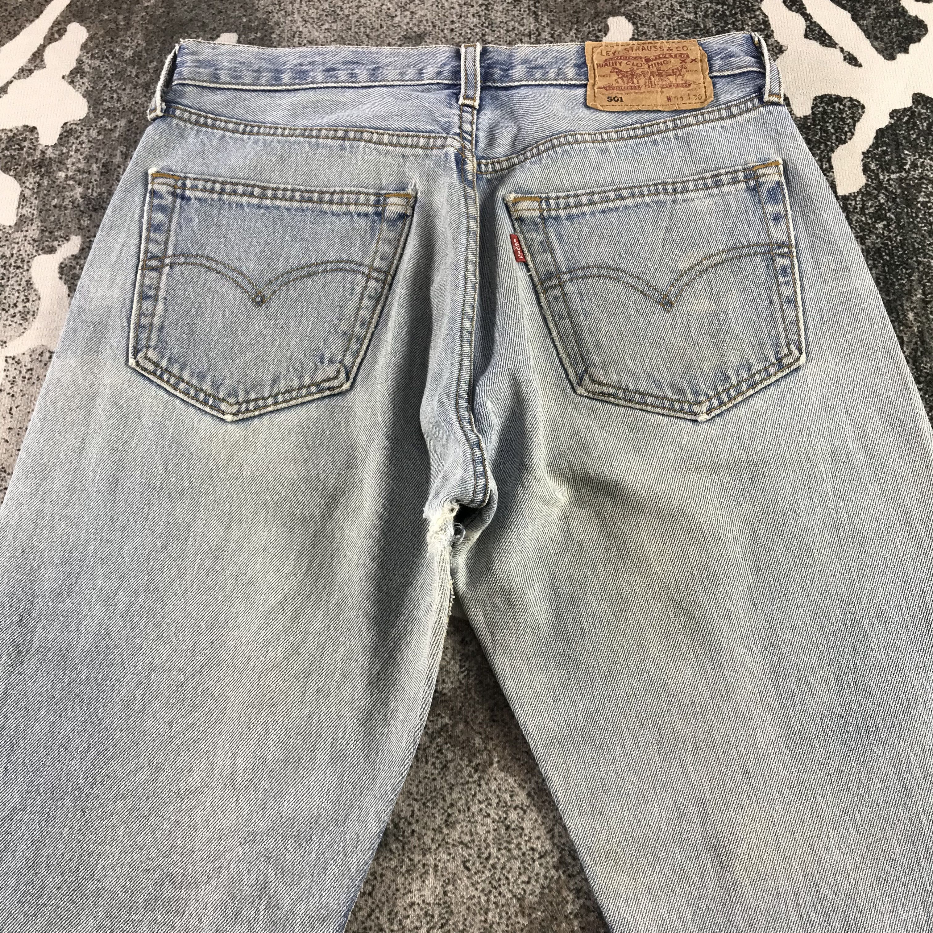 Levi's Vintage 90s Levis 501 Jeans Stone Wash Denim KJ3366 Size US 30 / EU 46 - 4 Thumbnail